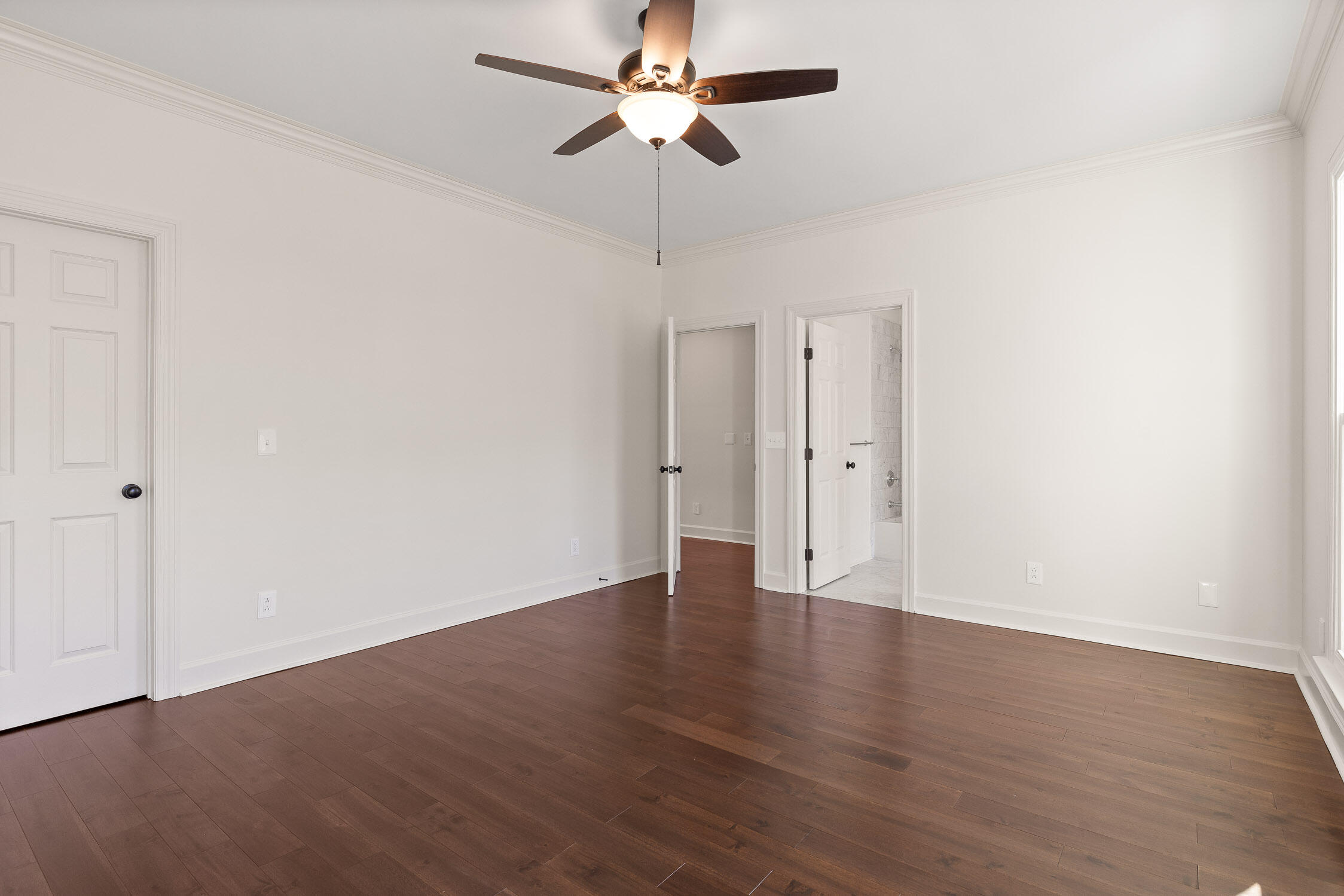 1225 Scenic Highway
