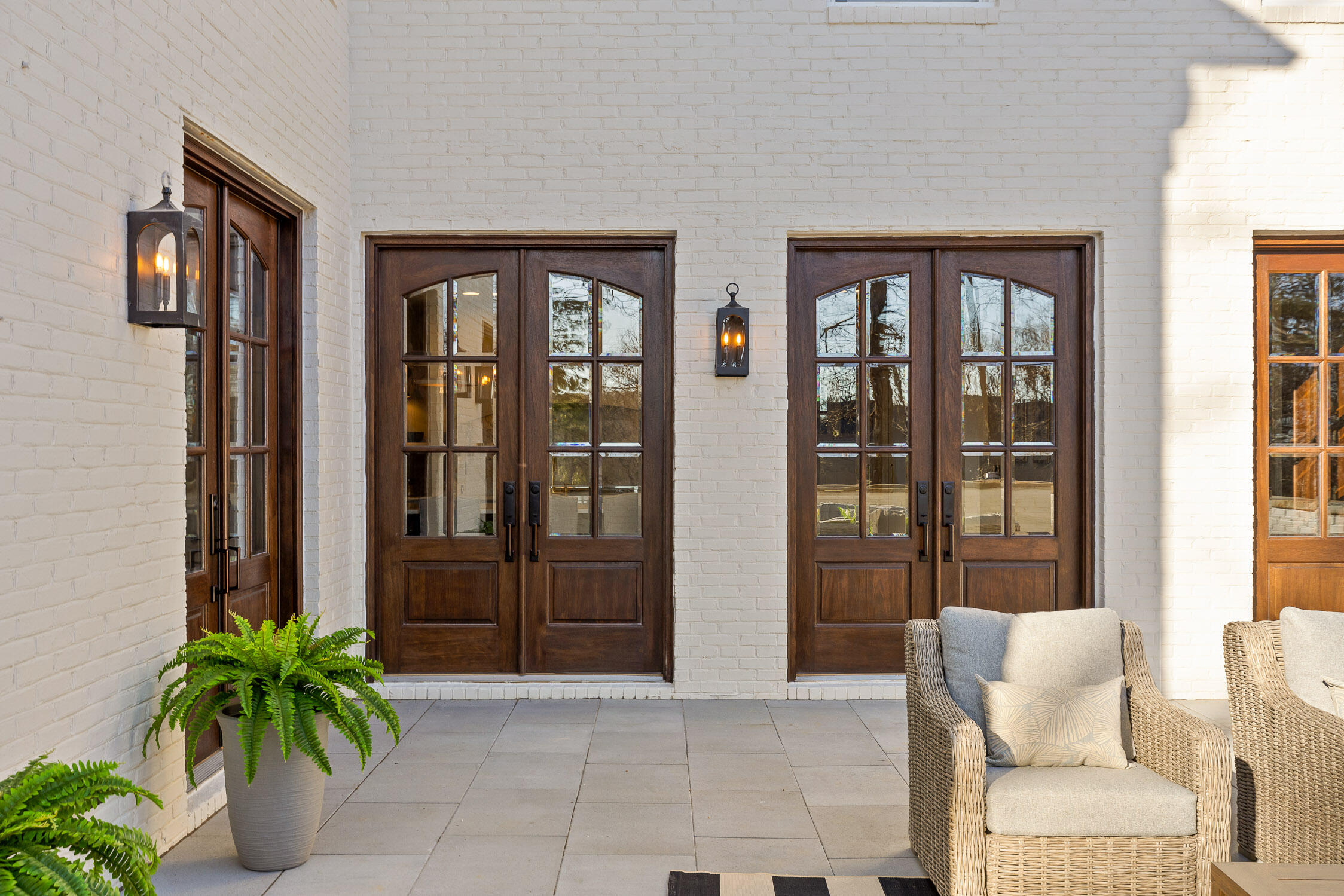 1225 Scenic Highway