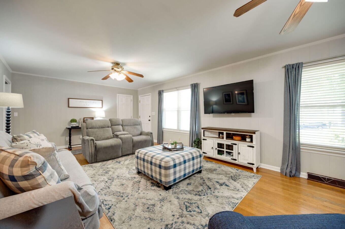 4005 Harbor Hills Road