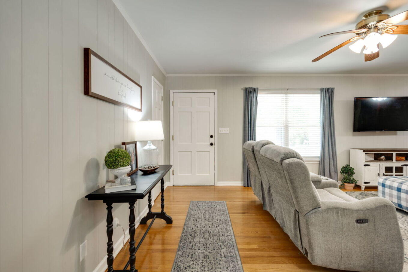 4005 Harbor Hills Road