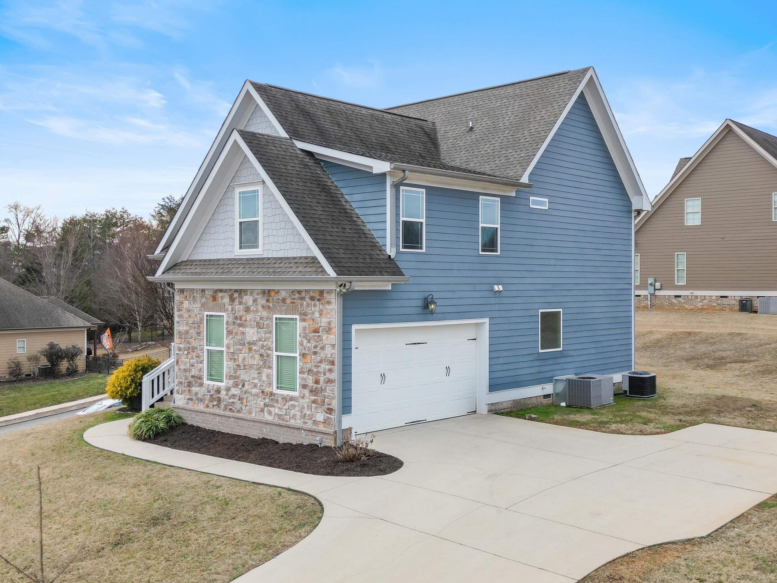 3615 Hawks Creek Drive