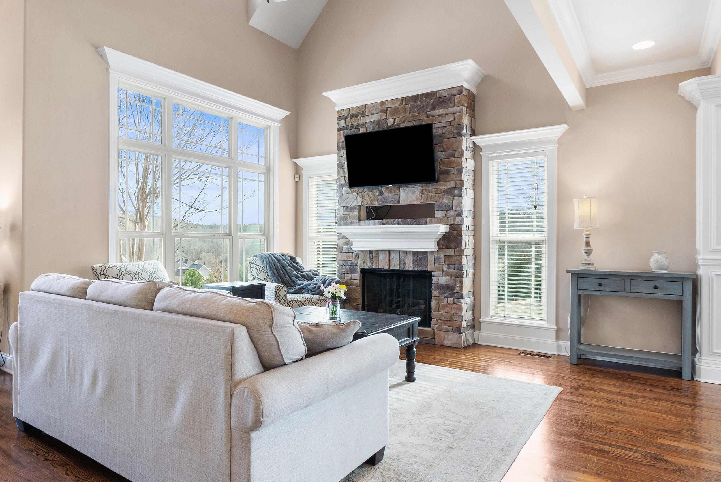 3615 Hawks Creek Drive