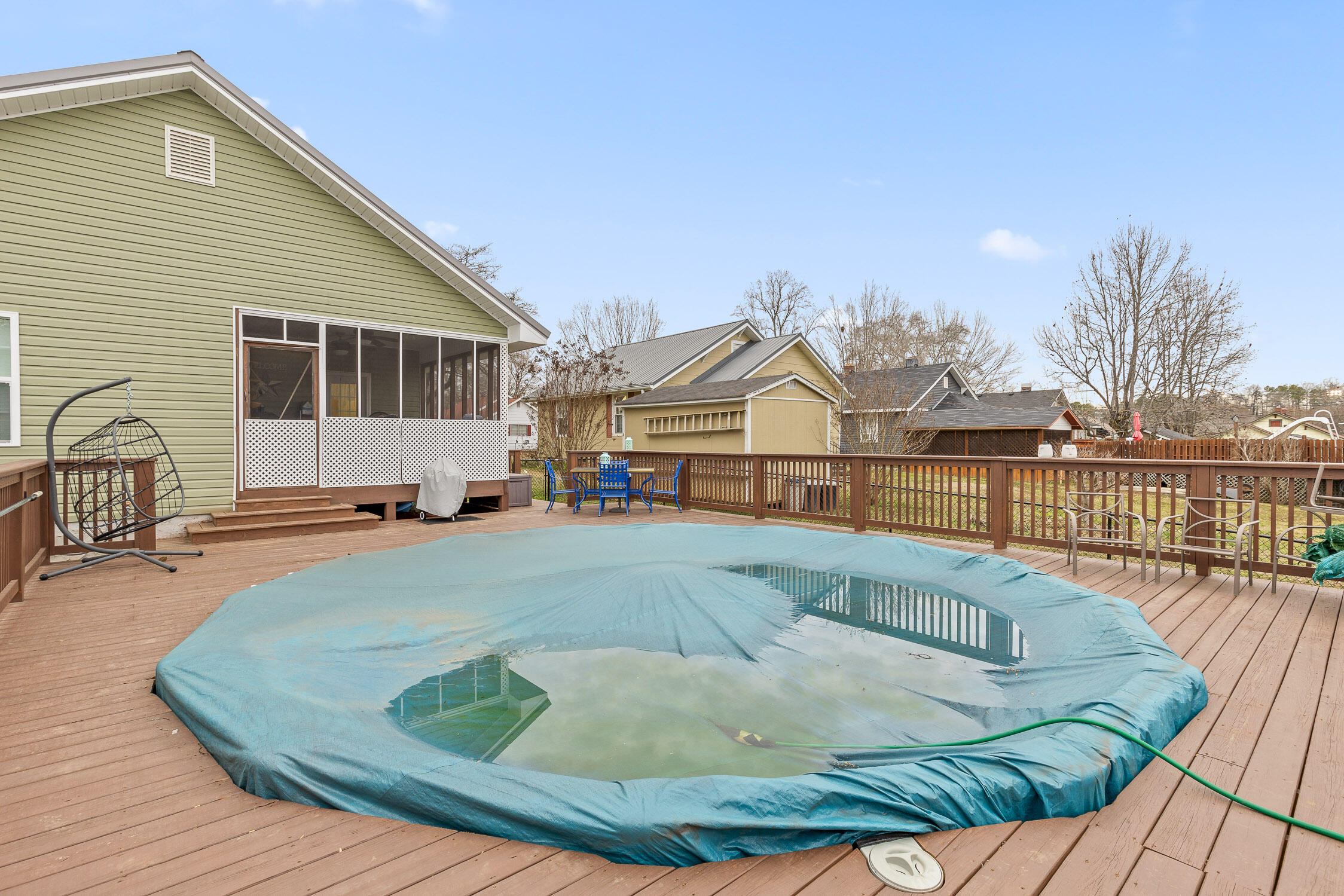 906 Stewart Avenue