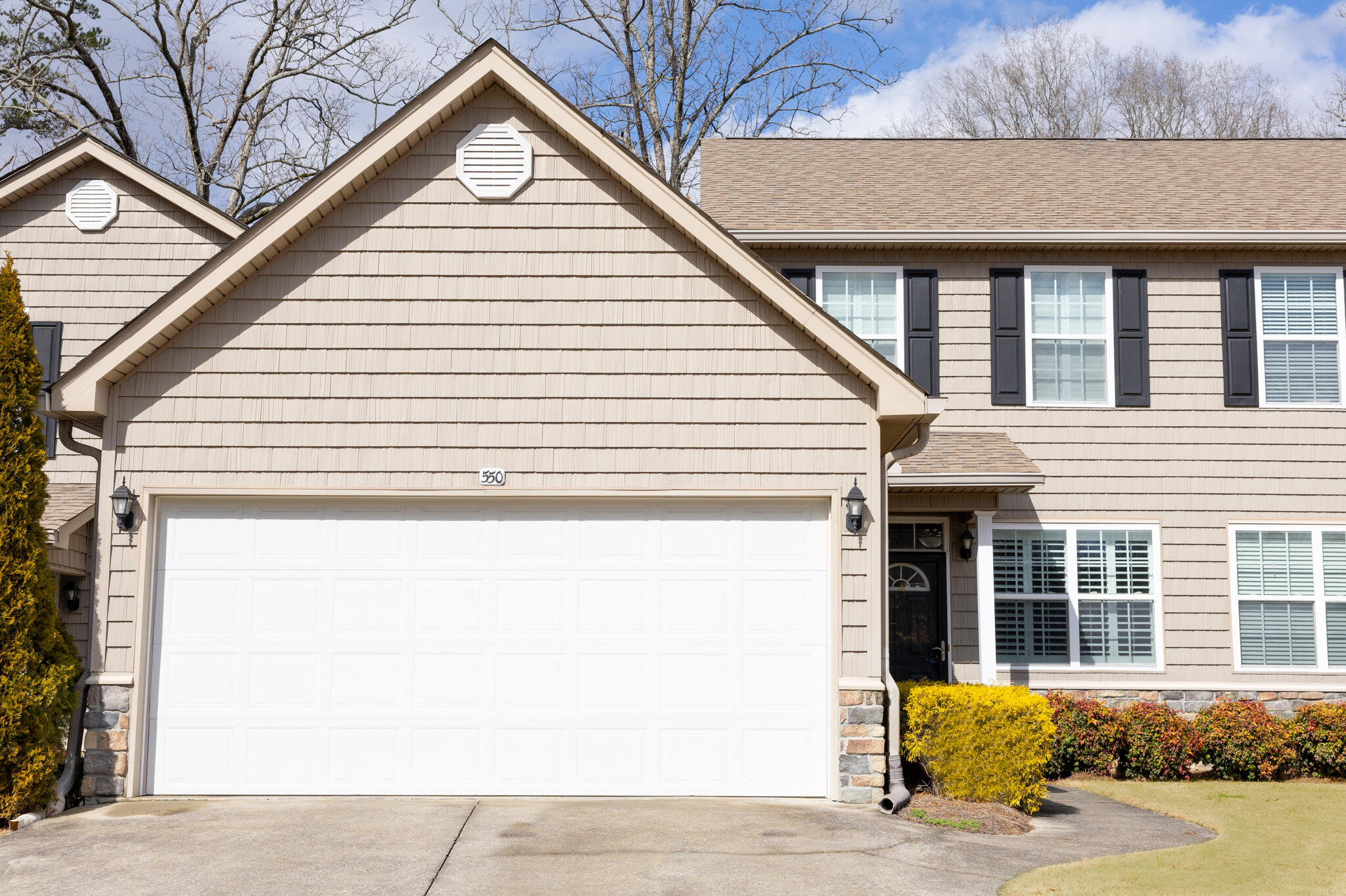 550 Hamilton Way