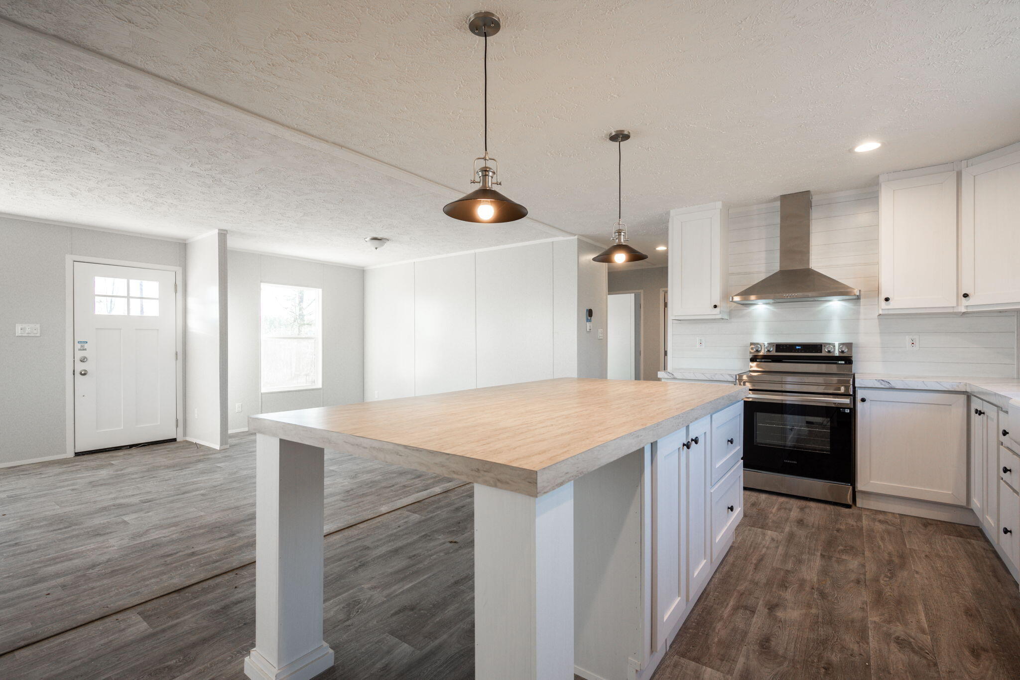2692 Snyder Loop Road