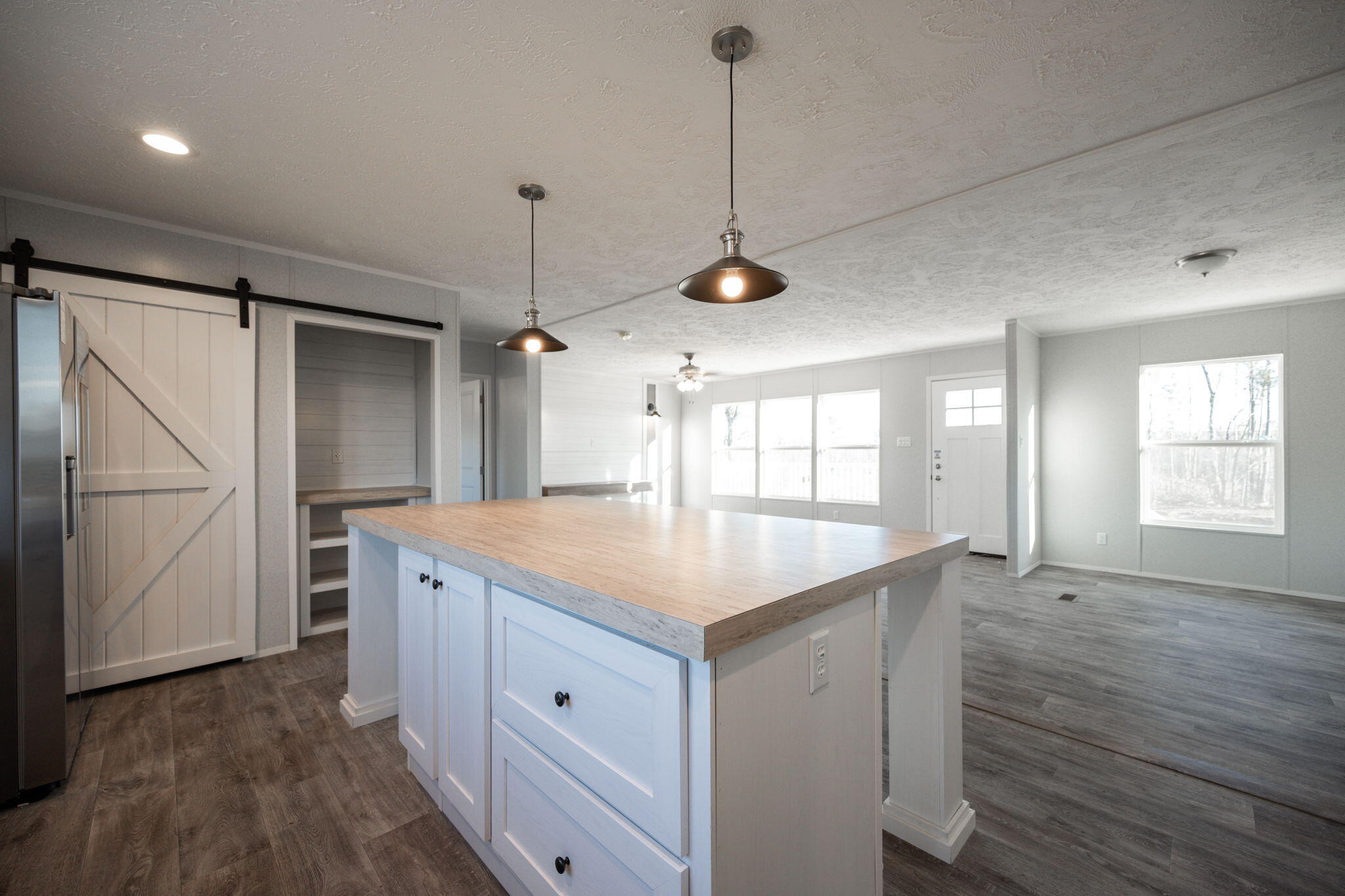 2692 Snyder Loop Road