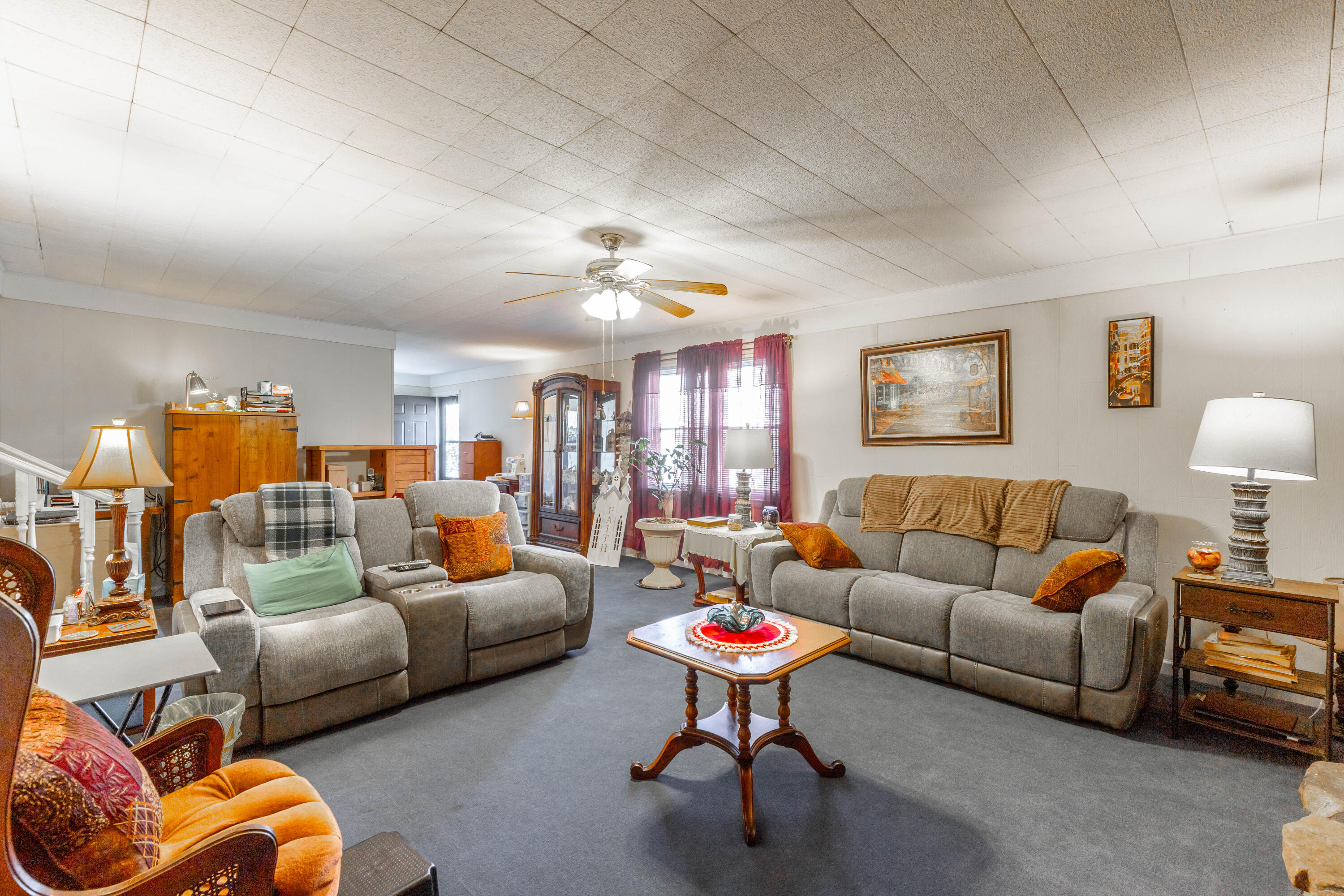 85 Deer Lane