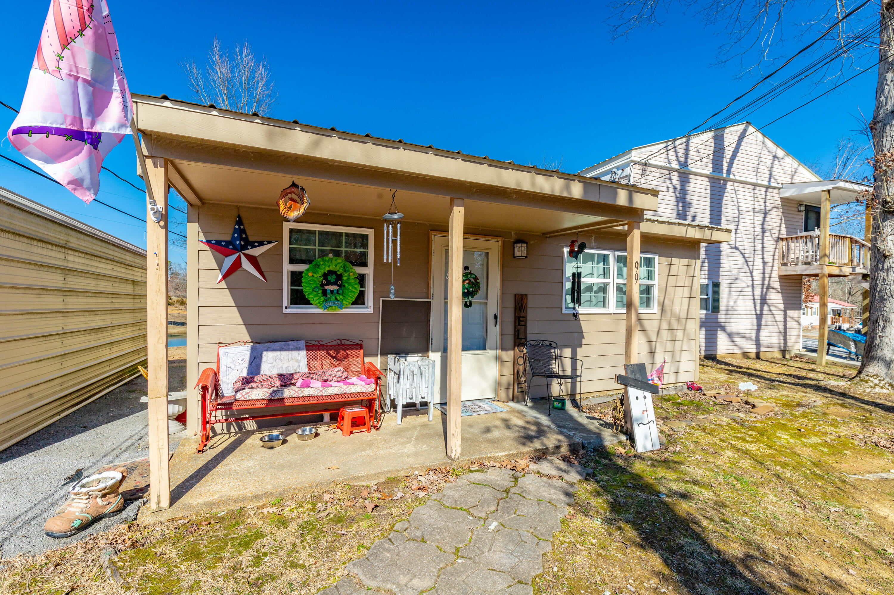 85 Deer Lane