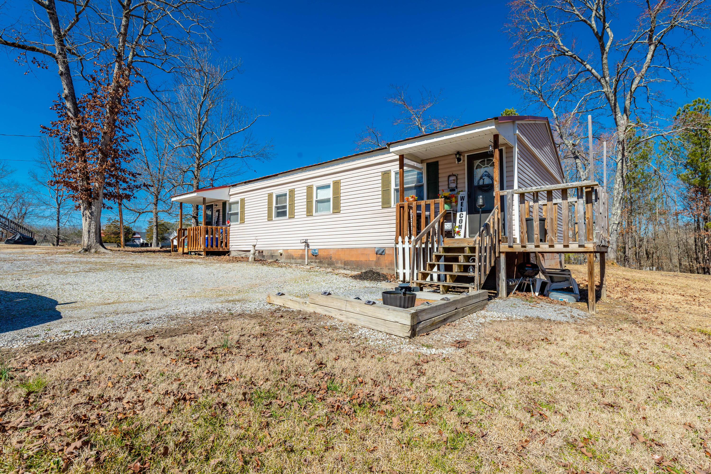 85 Deer Lane