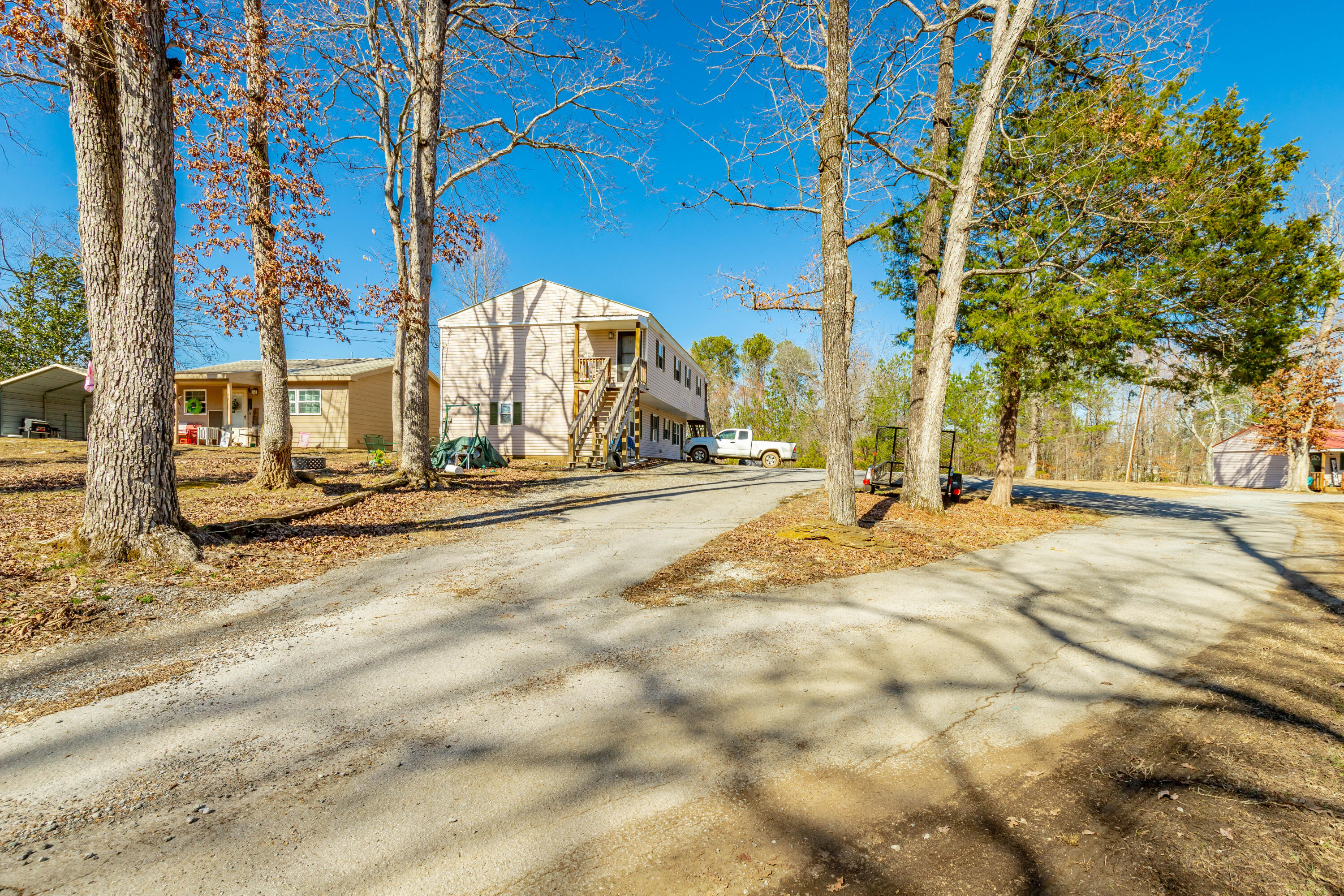 85 Deer Lane