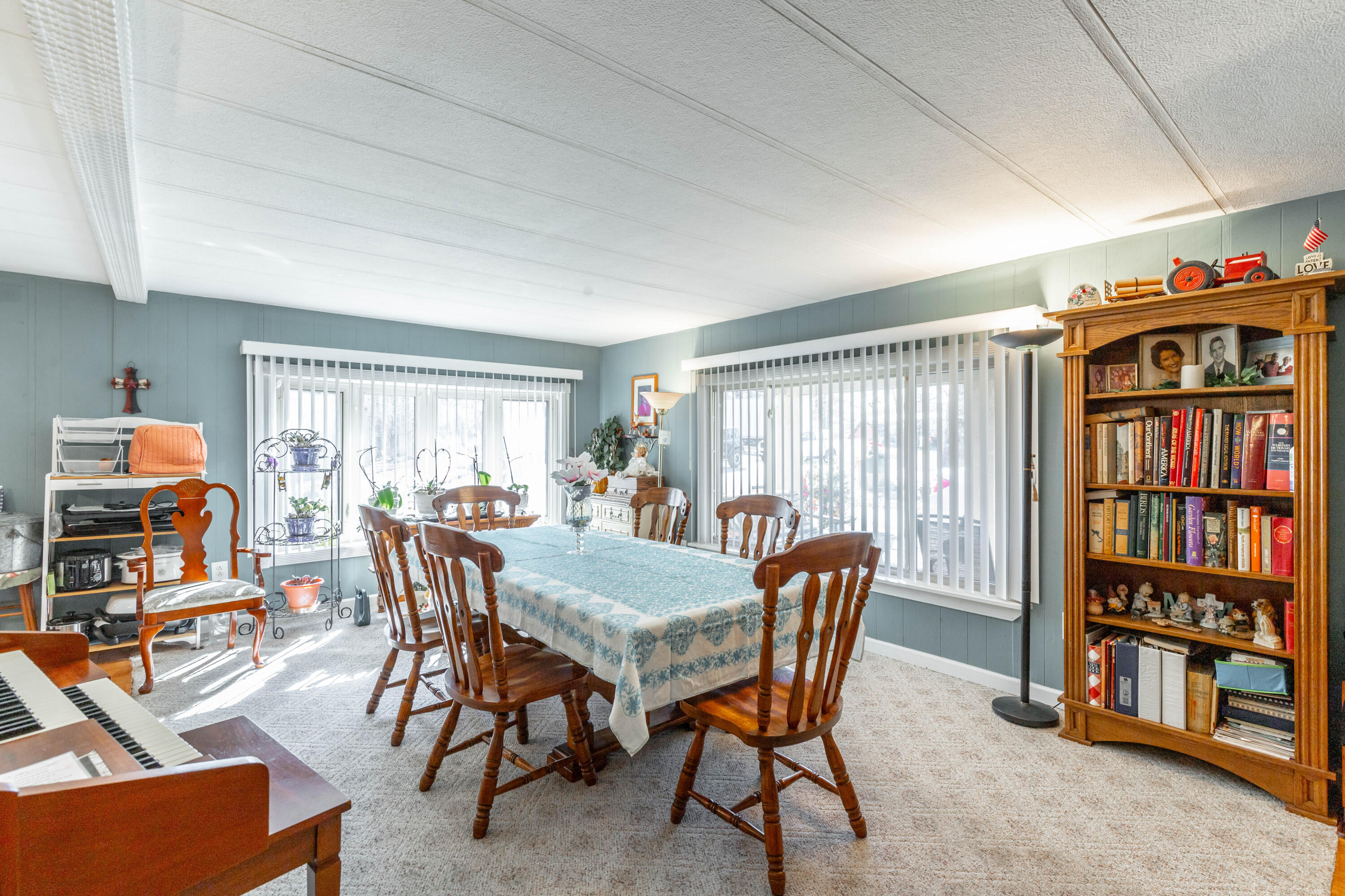 85 Deer Lane