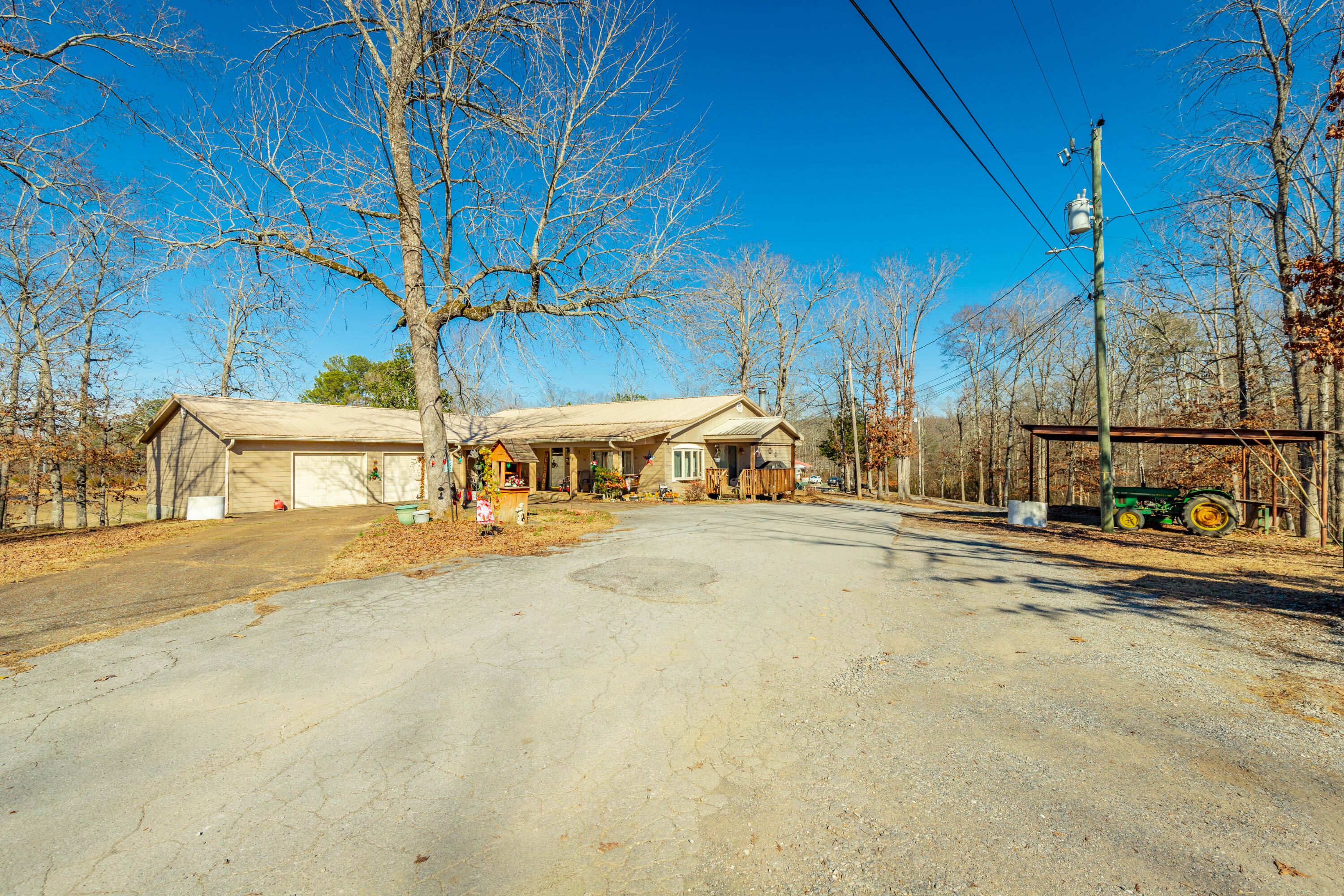 85 Deer Lane