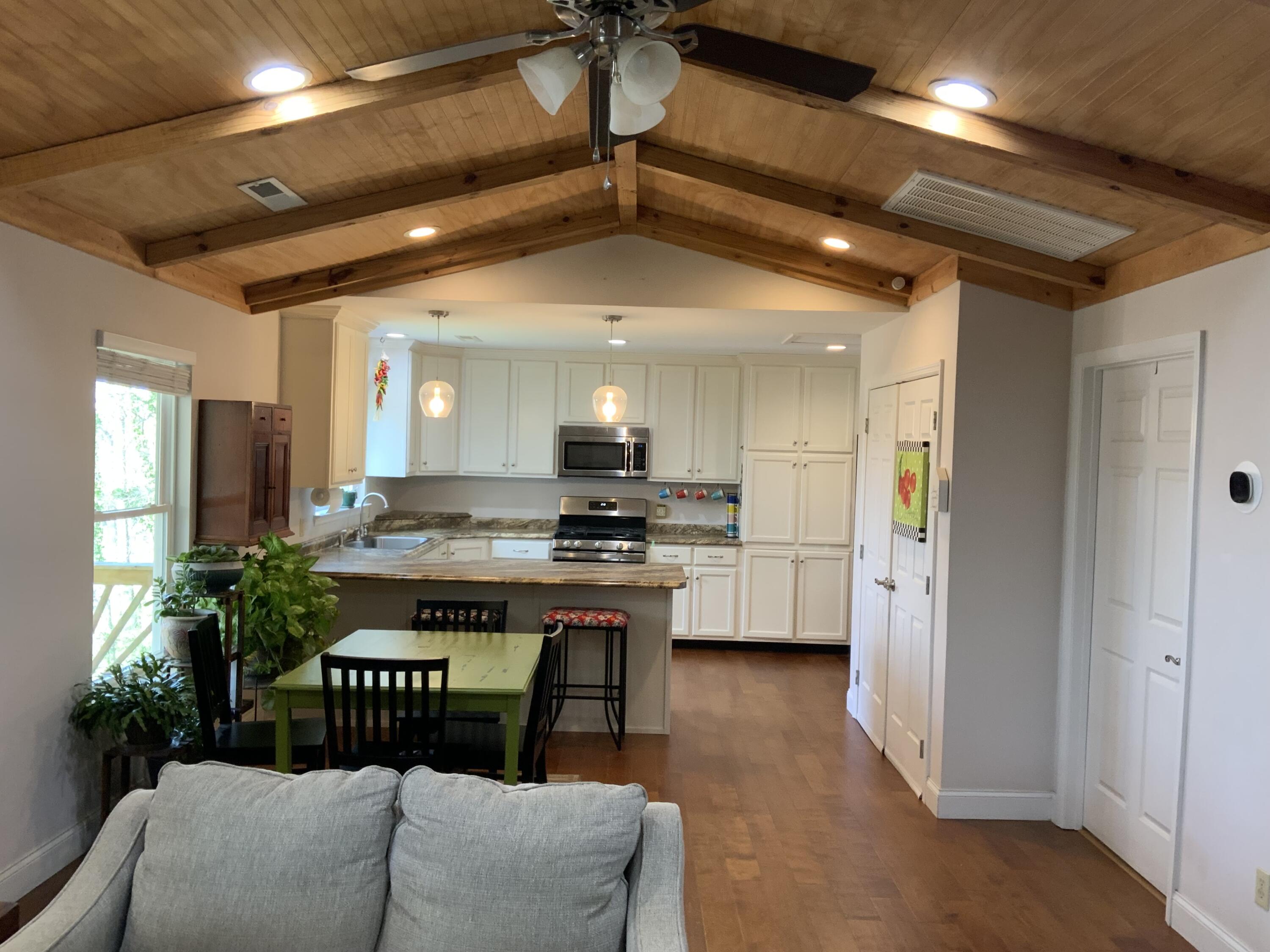 2865 Three Notch Road