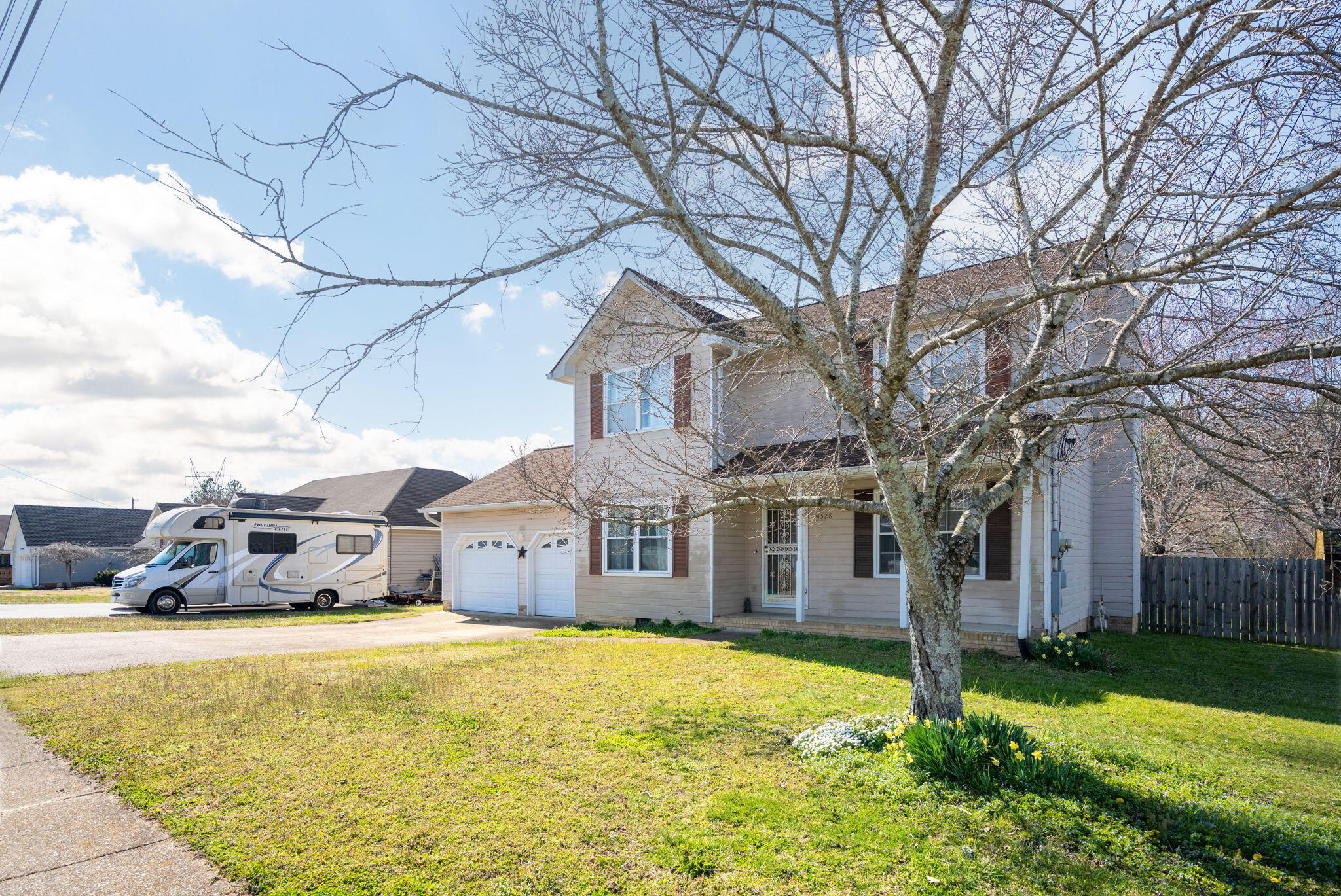 4528 Kings Lake Court
