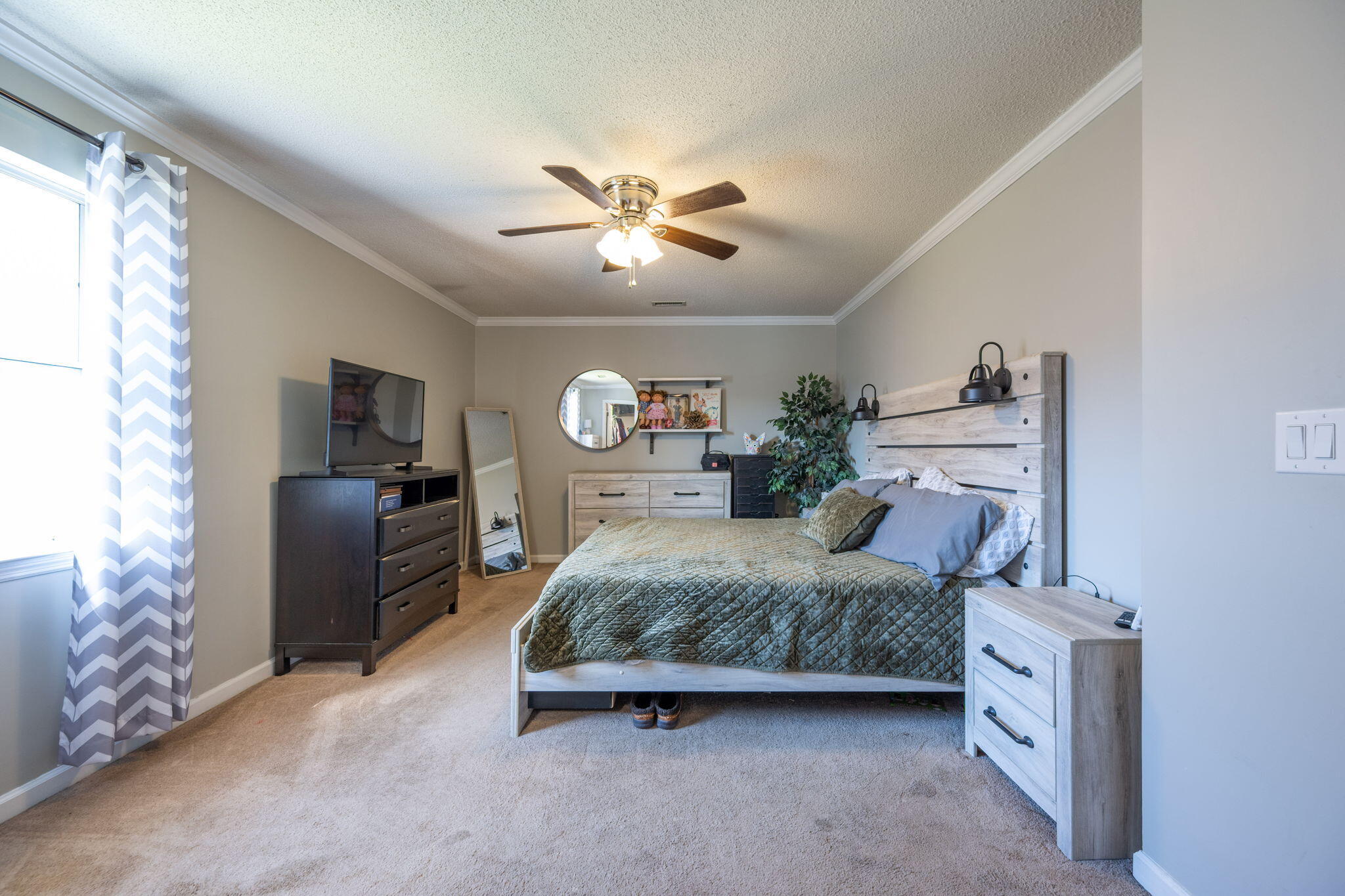 4528 Kings Lake Court