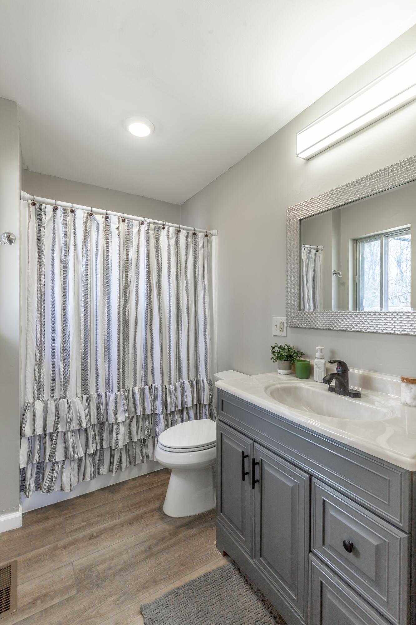 4816 Sarasota Drive