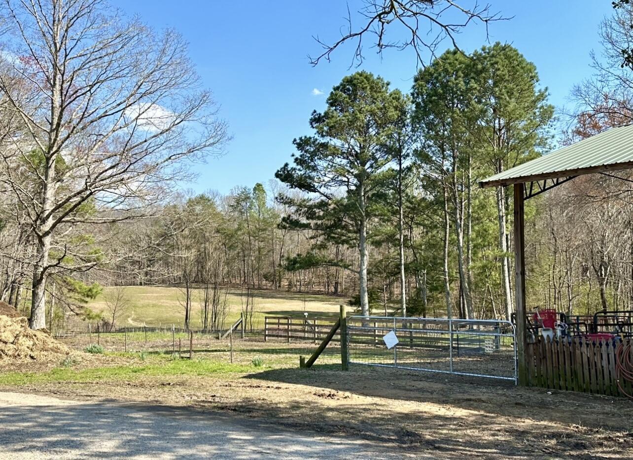1570 Halls Valley Road
