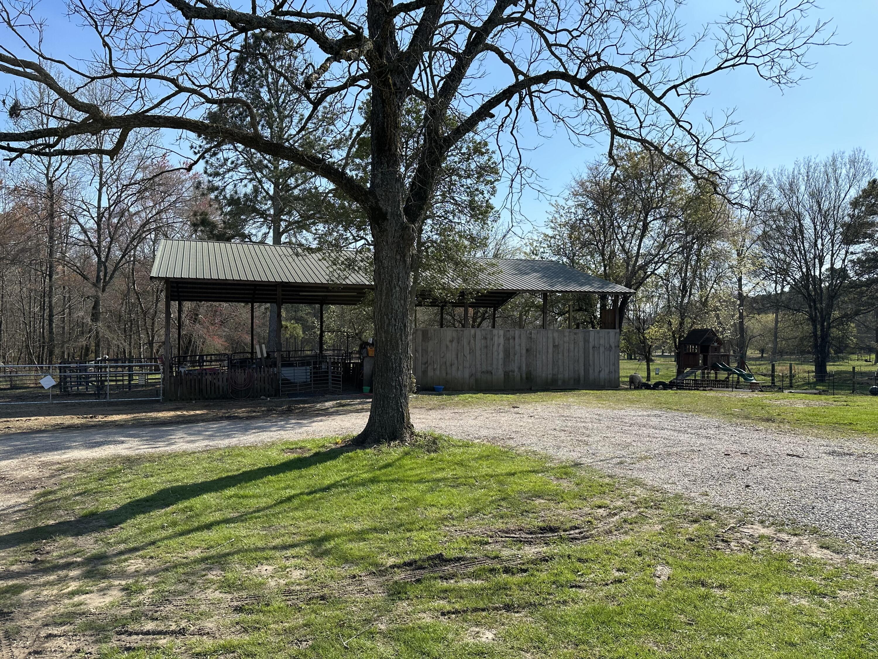 1570 Halls Valley Road