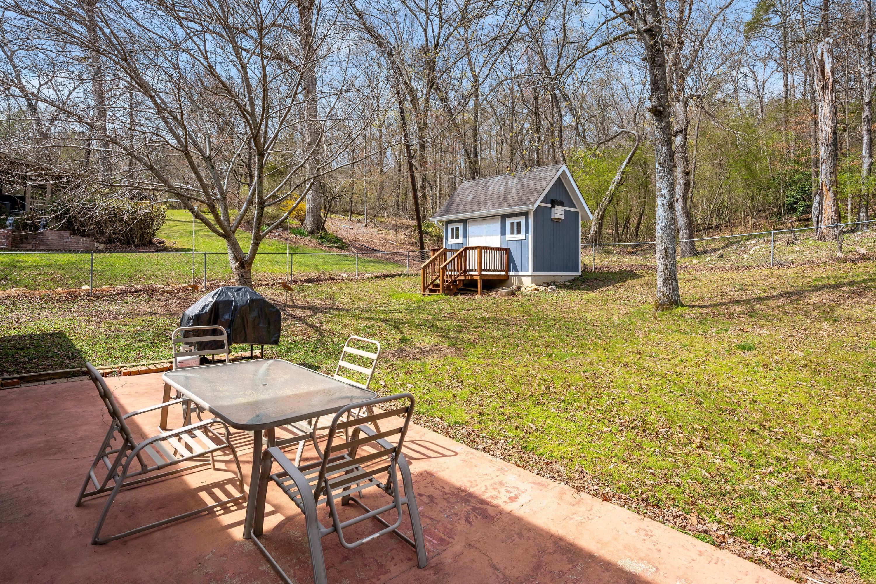 4821 Woodland Circle