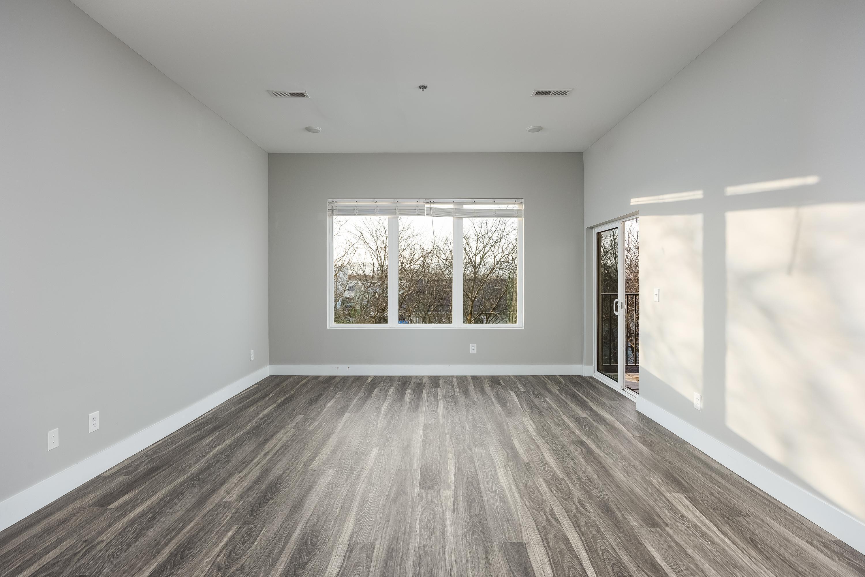 1445 Fagan Street, 305