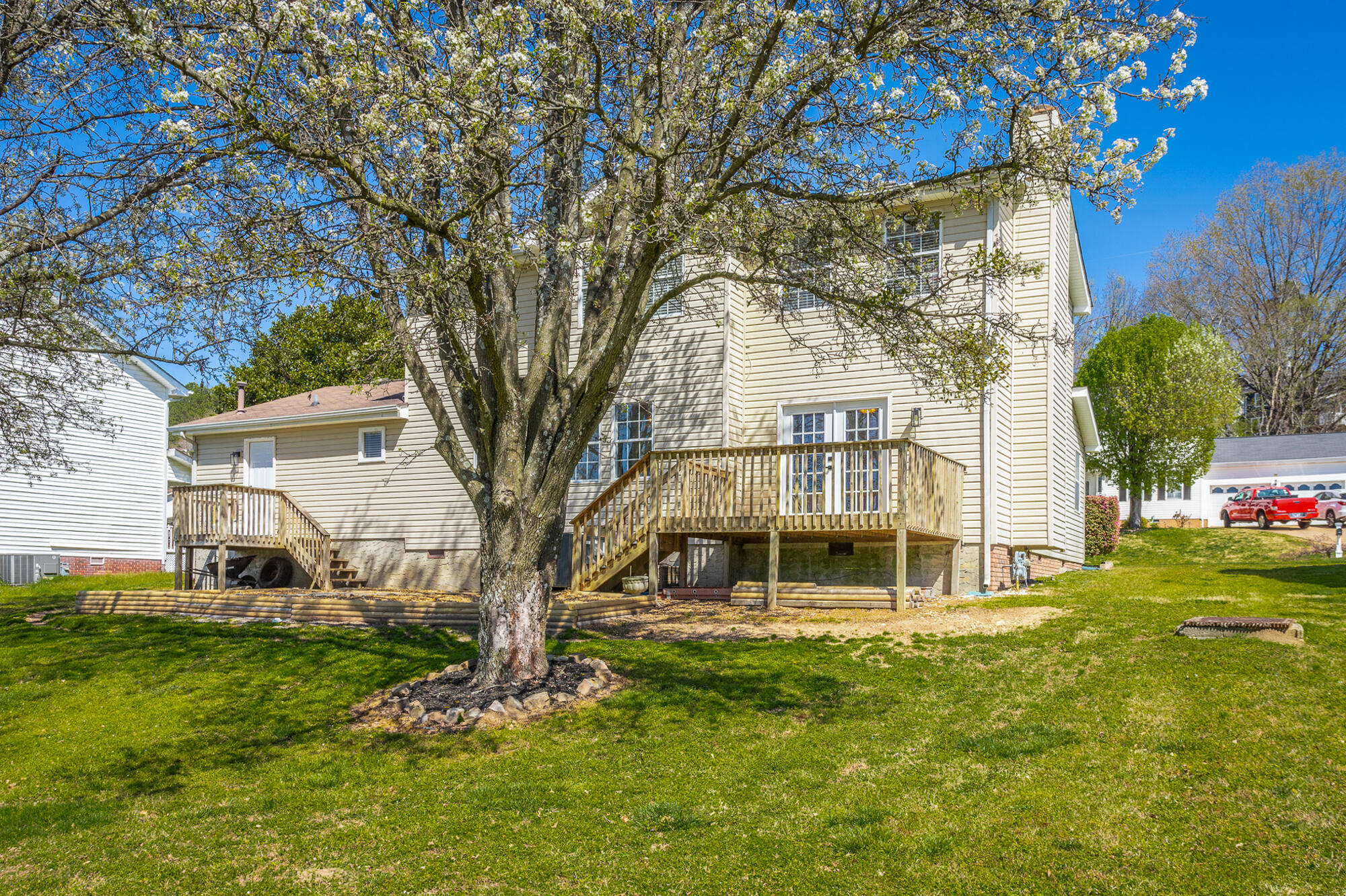 6736 Jordan Run Road
