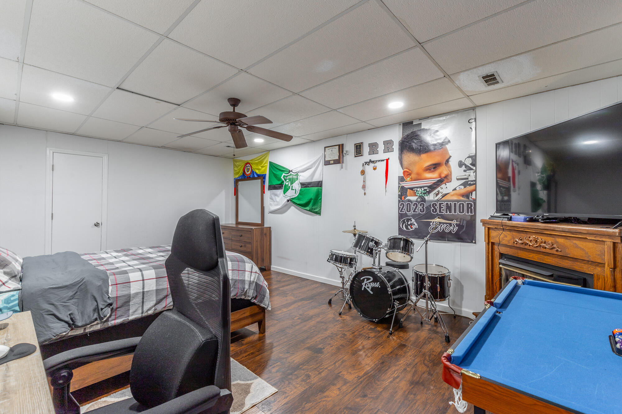 734 Crestridge Drive