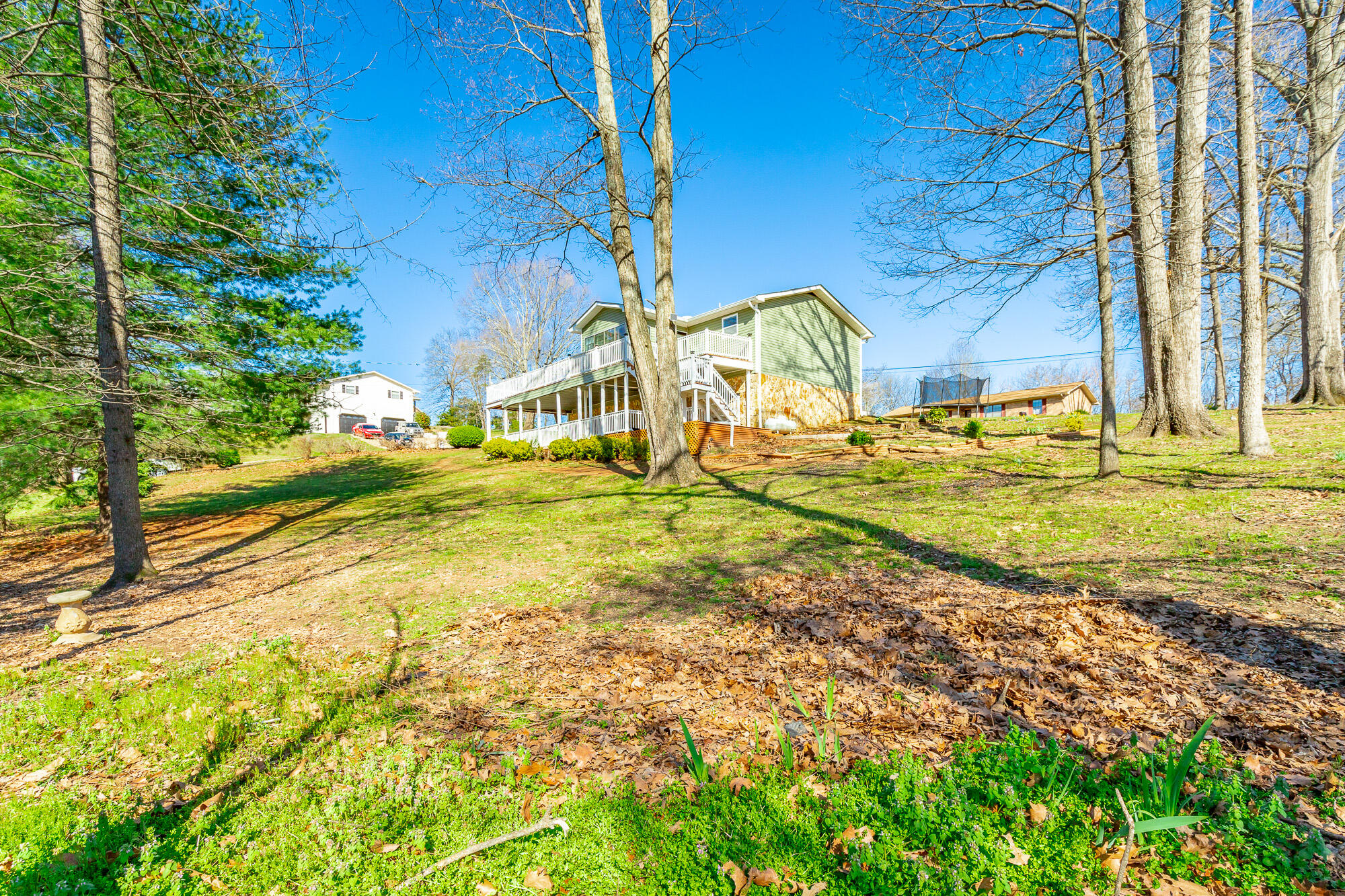 734 Crestridge Drive