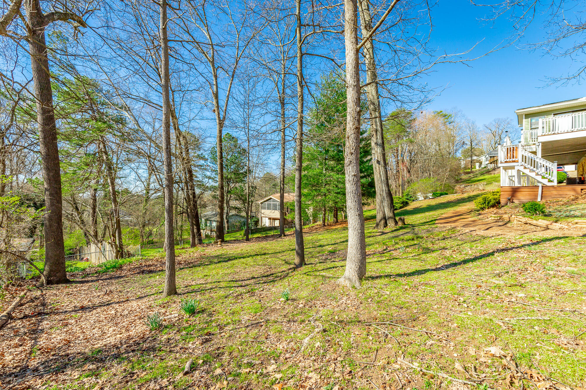 734 Crestridge Drive