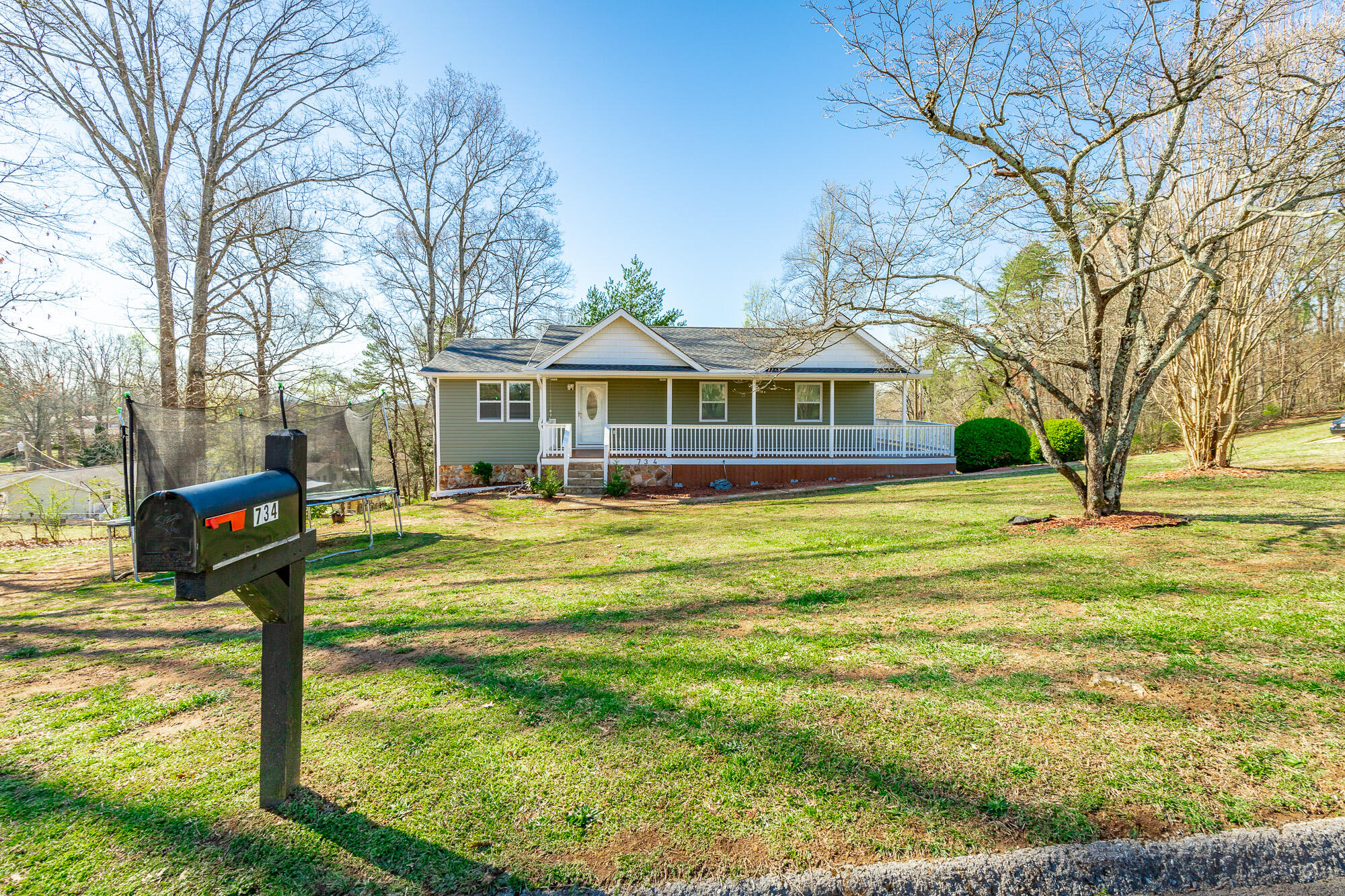 734 Crestridge Drive