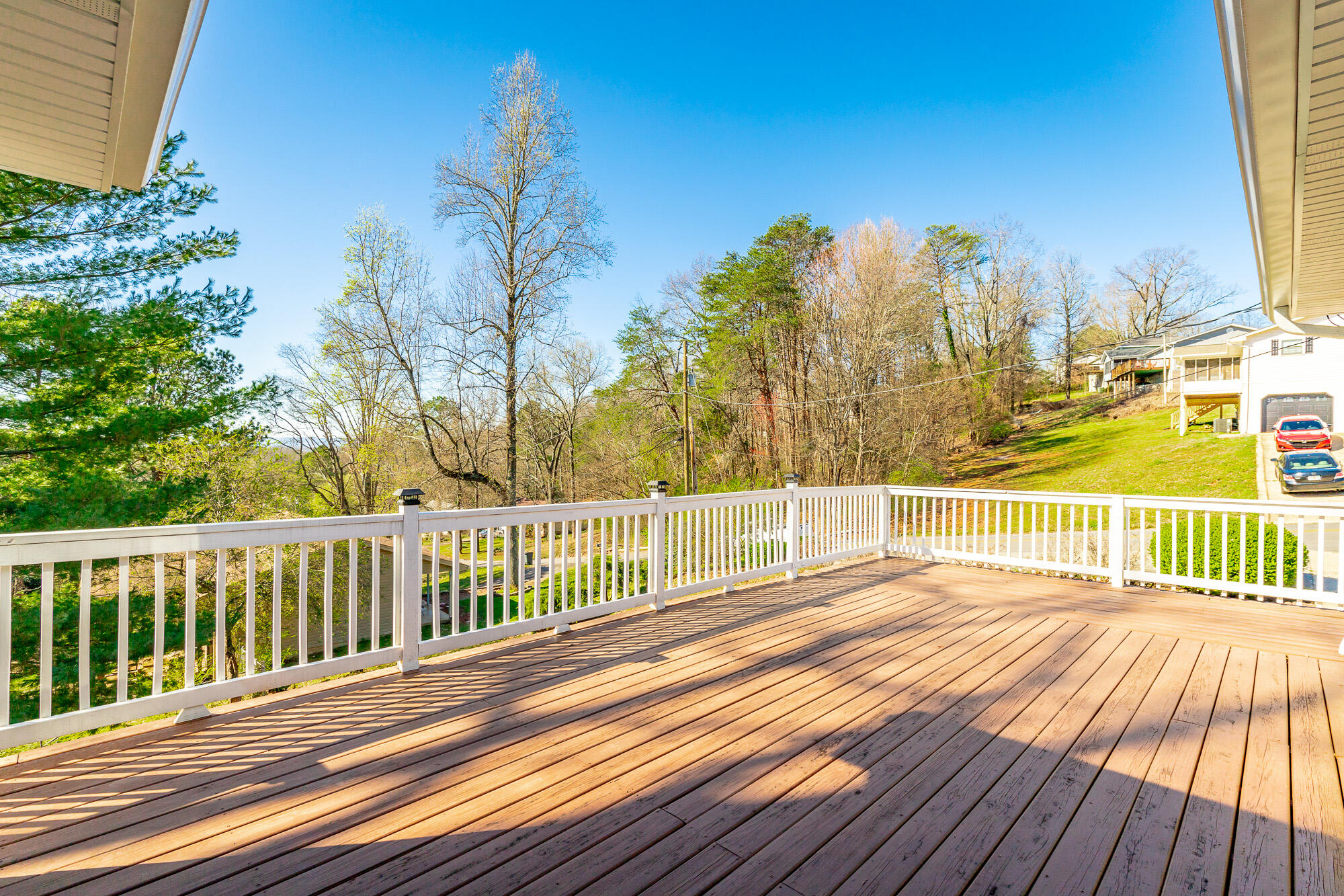 734 Crestridge Drive