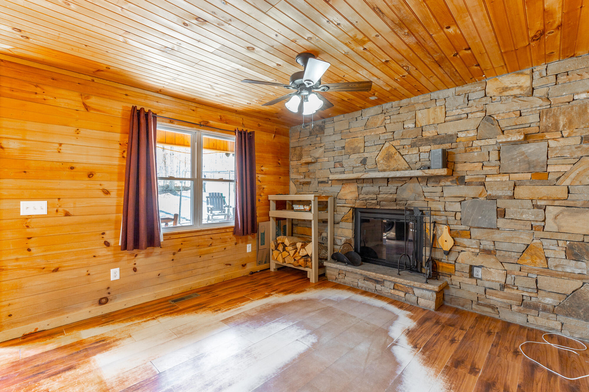 617 Evening Shade Lane