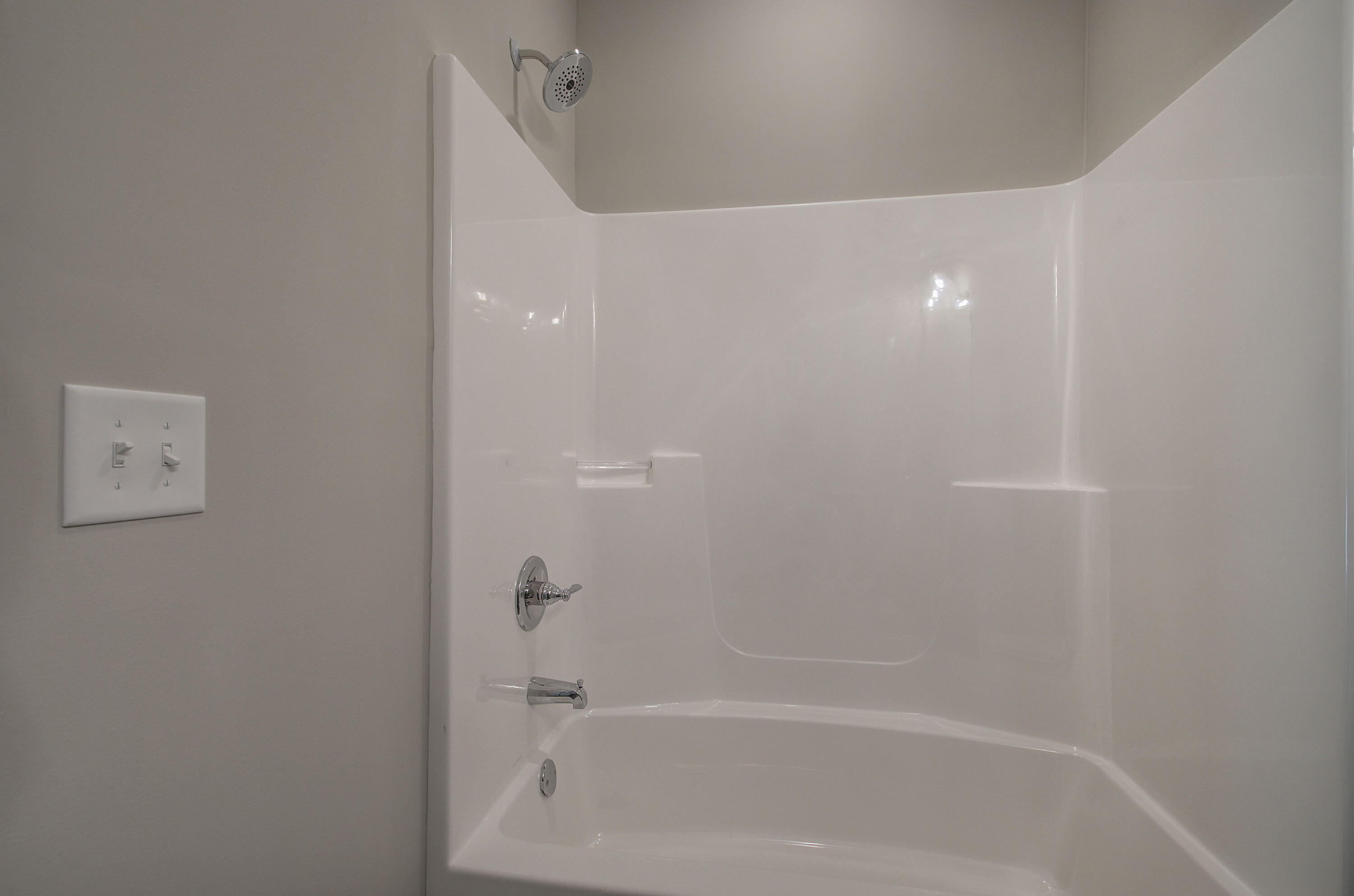 6722 Dharma Loop, 64