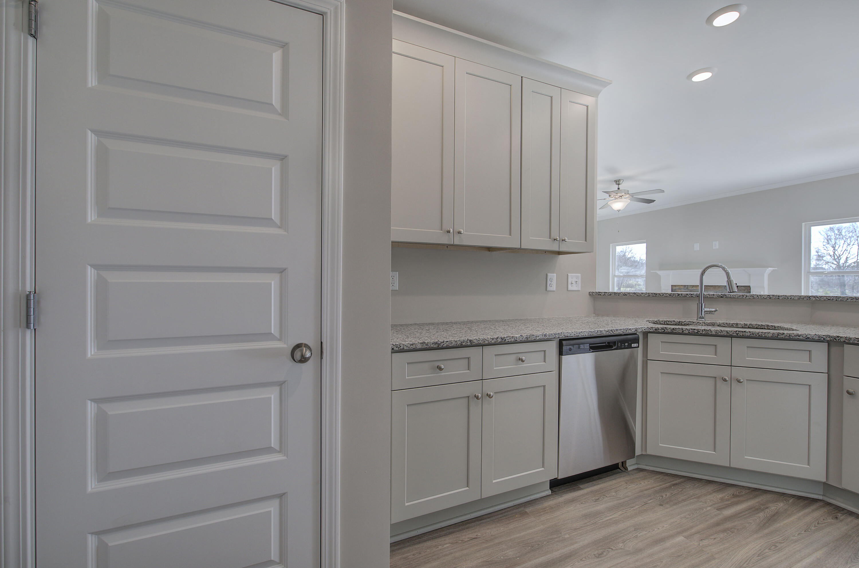 6722 Dharma Loop, 64