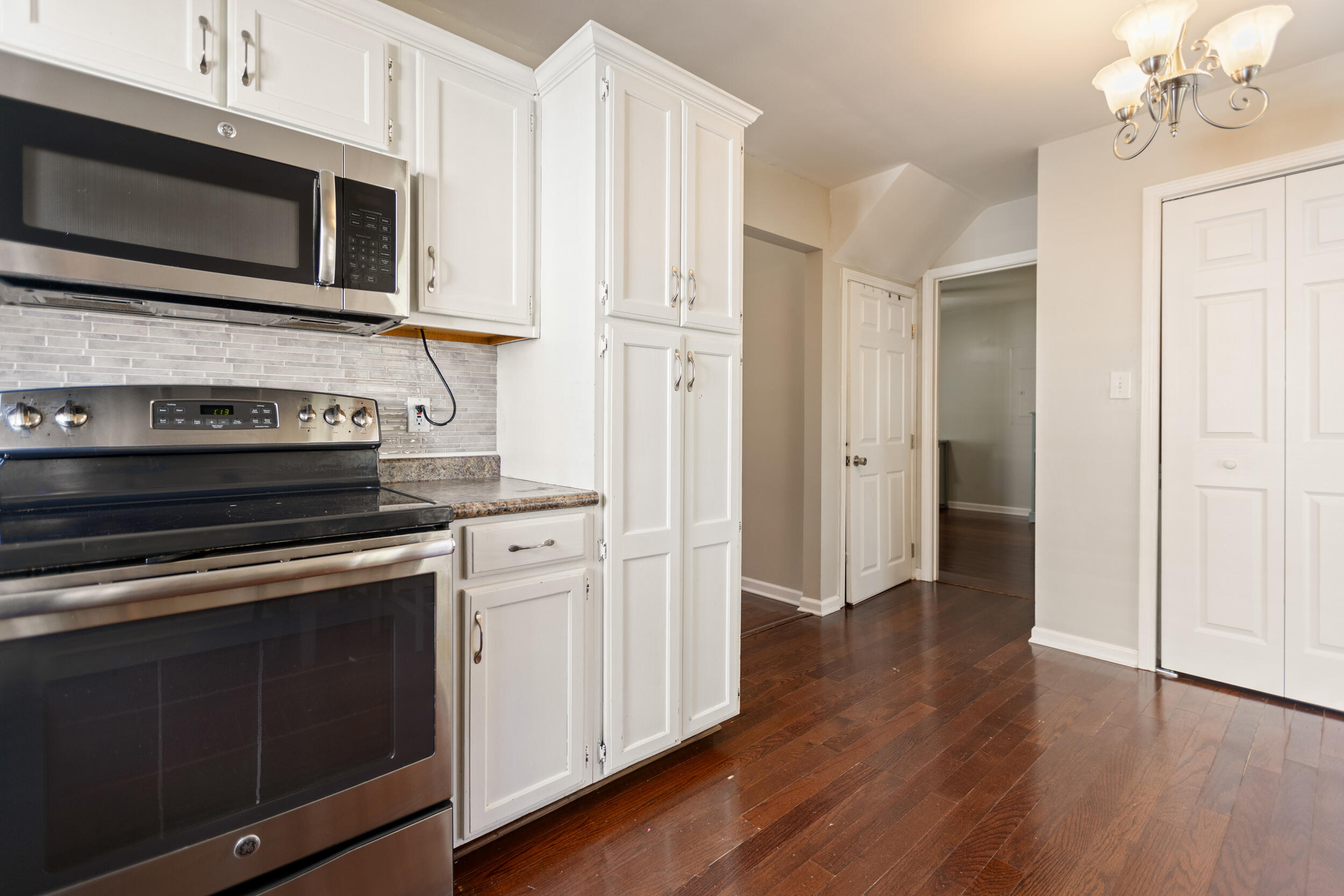 3158 Holly Brook Circle