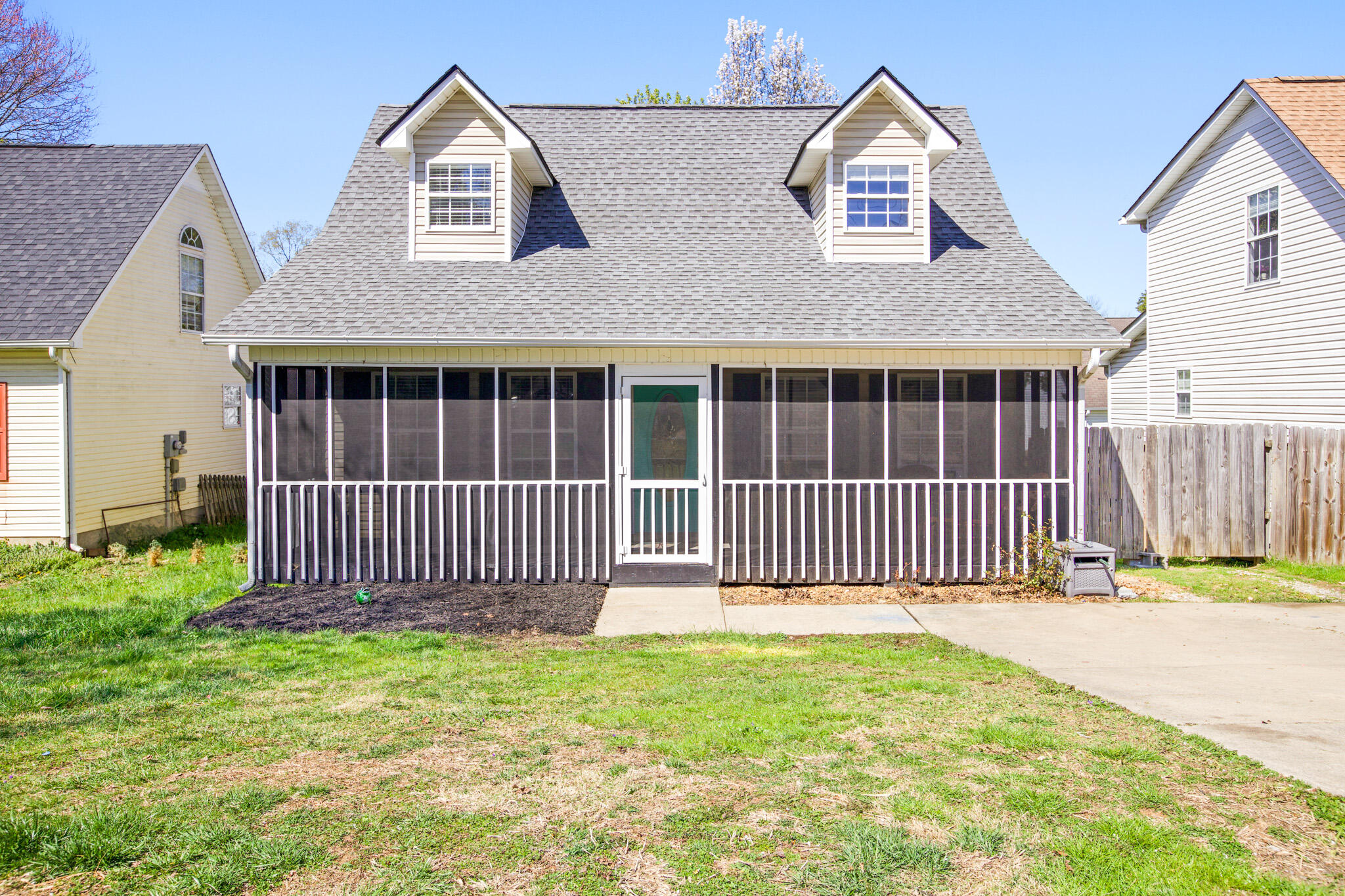 3158 Holly Brook Circle