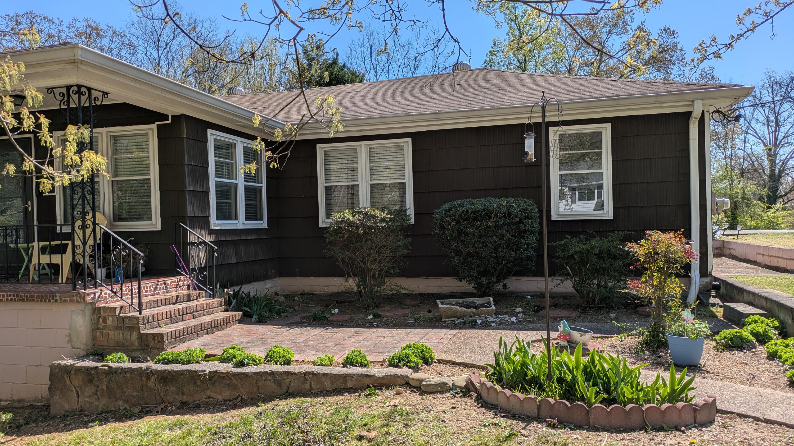 3902 Azalean Drive