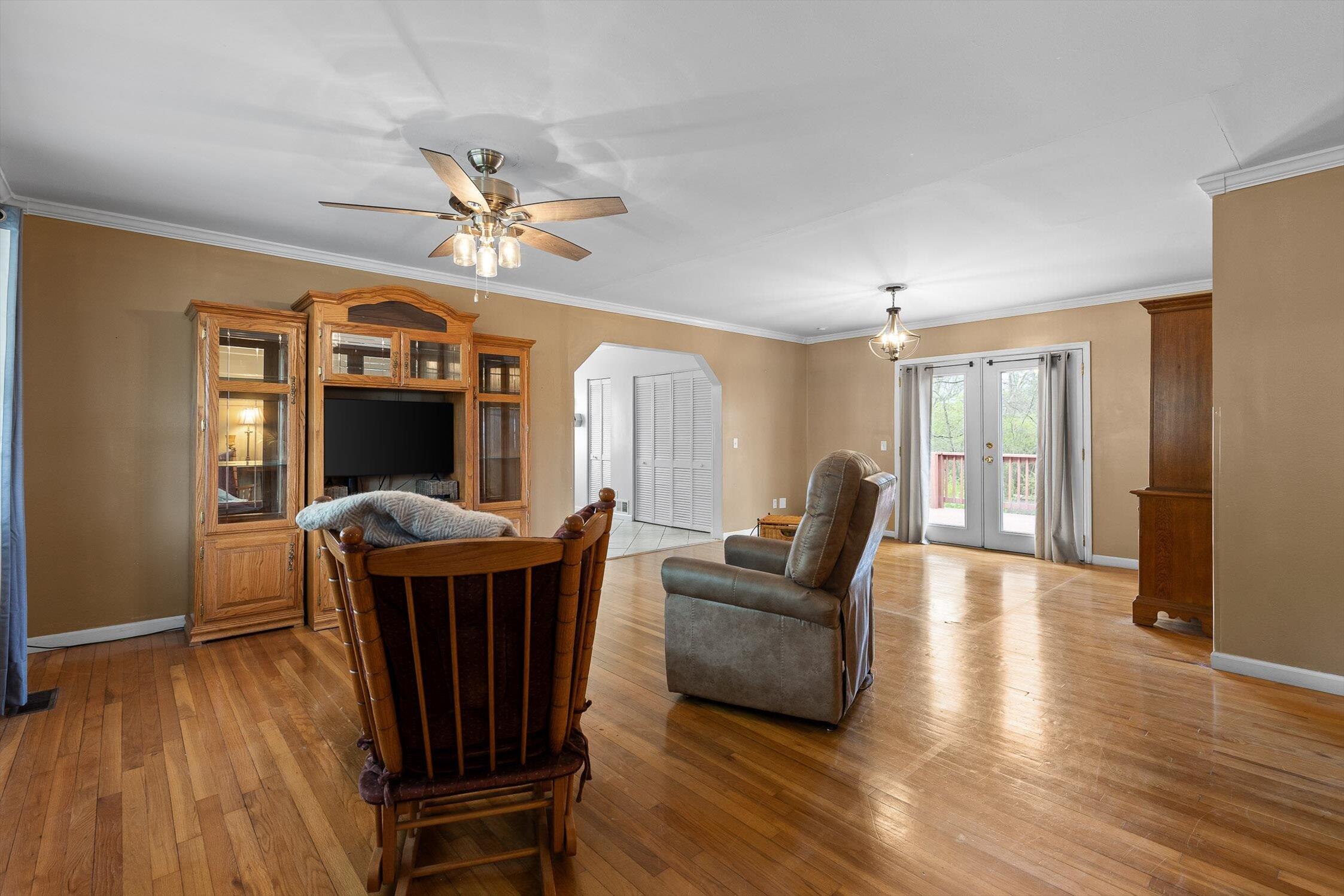 1207 Northern Hills Road