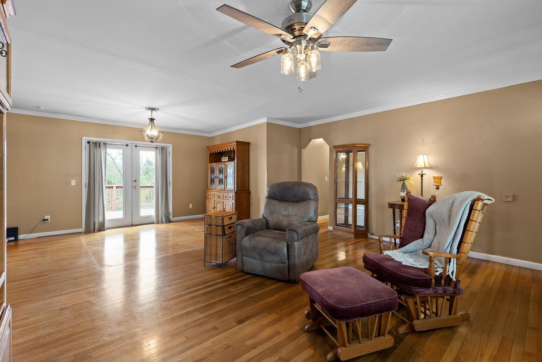 1207 Northern Hills Road