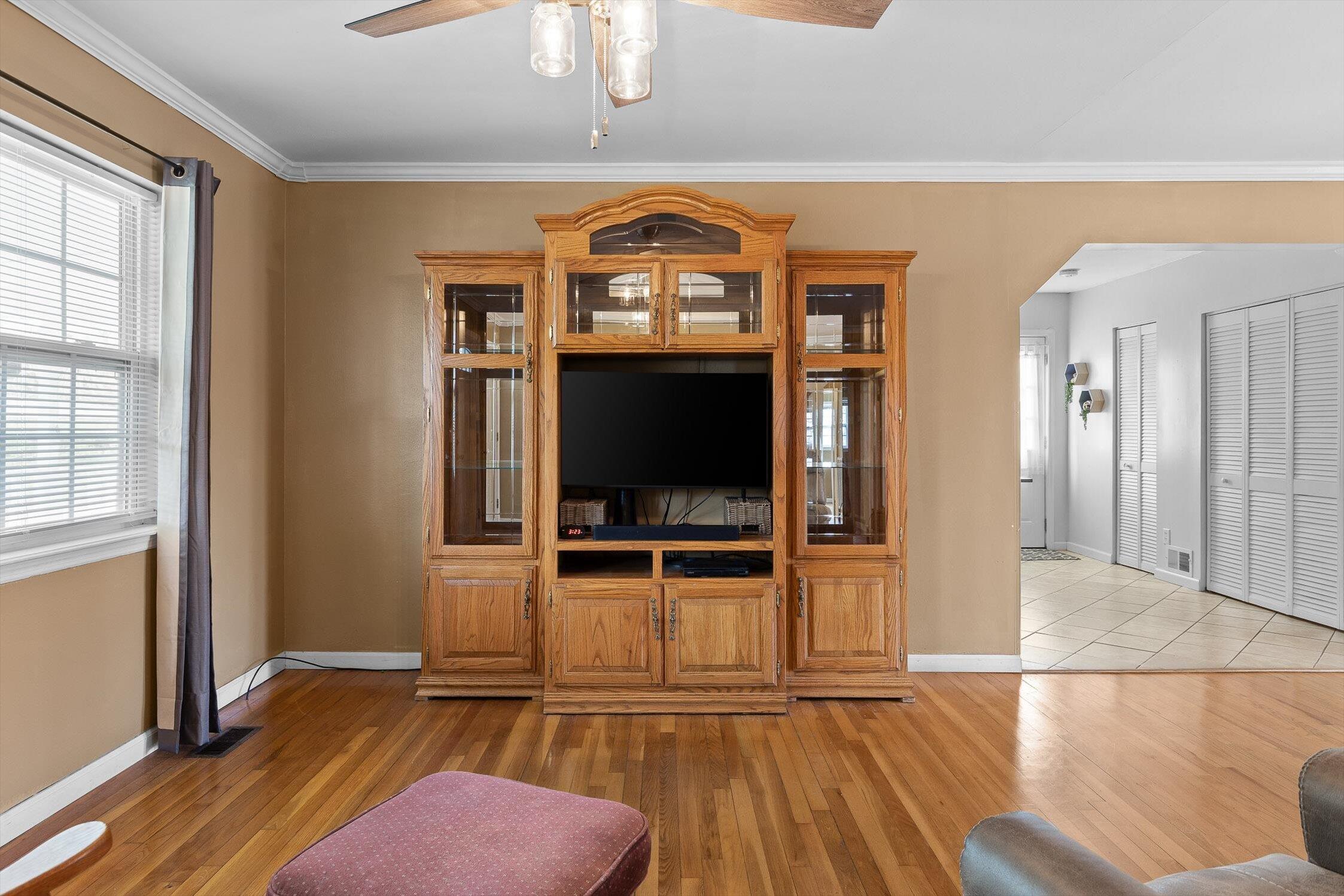 1207 Northern Hills Road