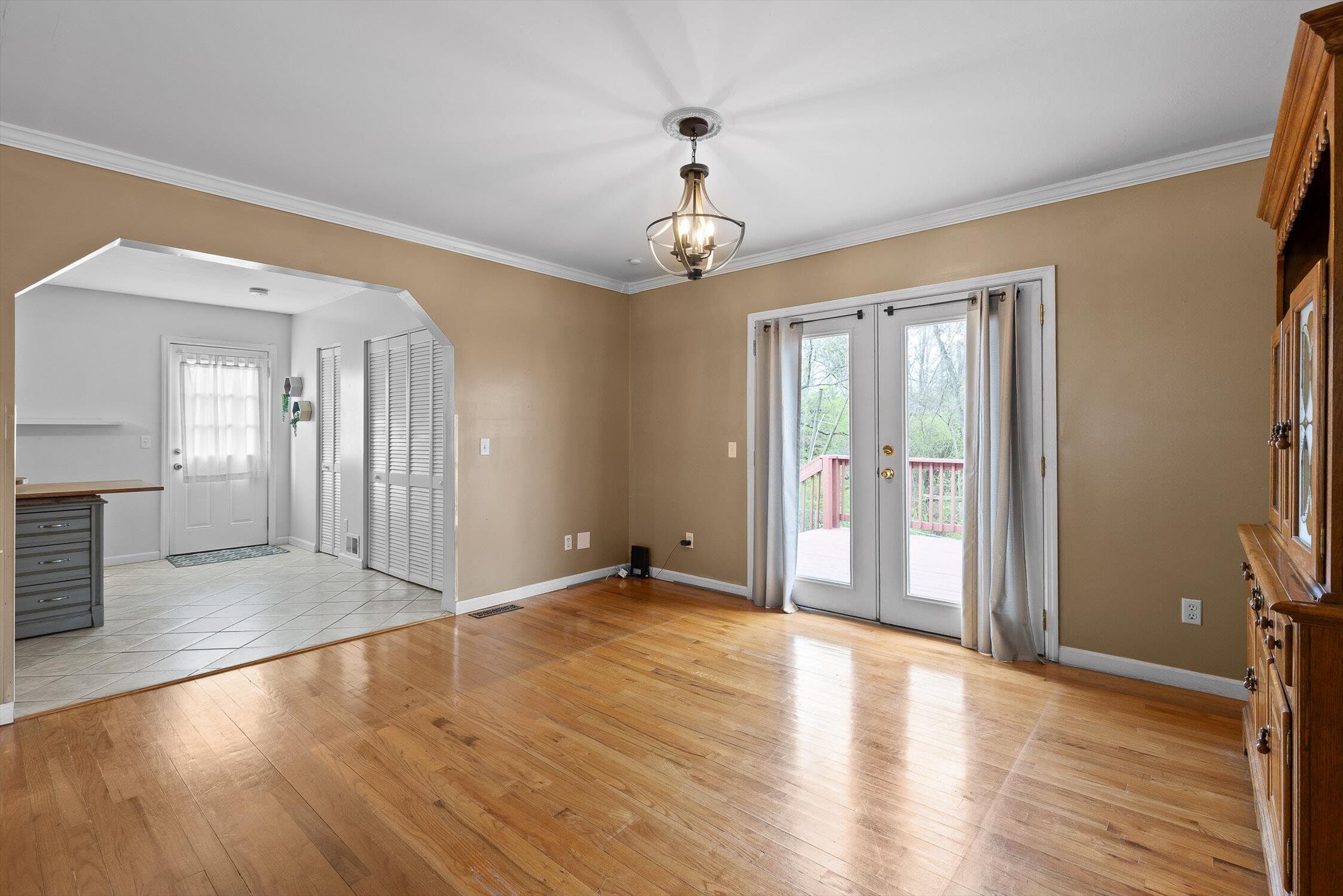 1207 Northern Hills Road