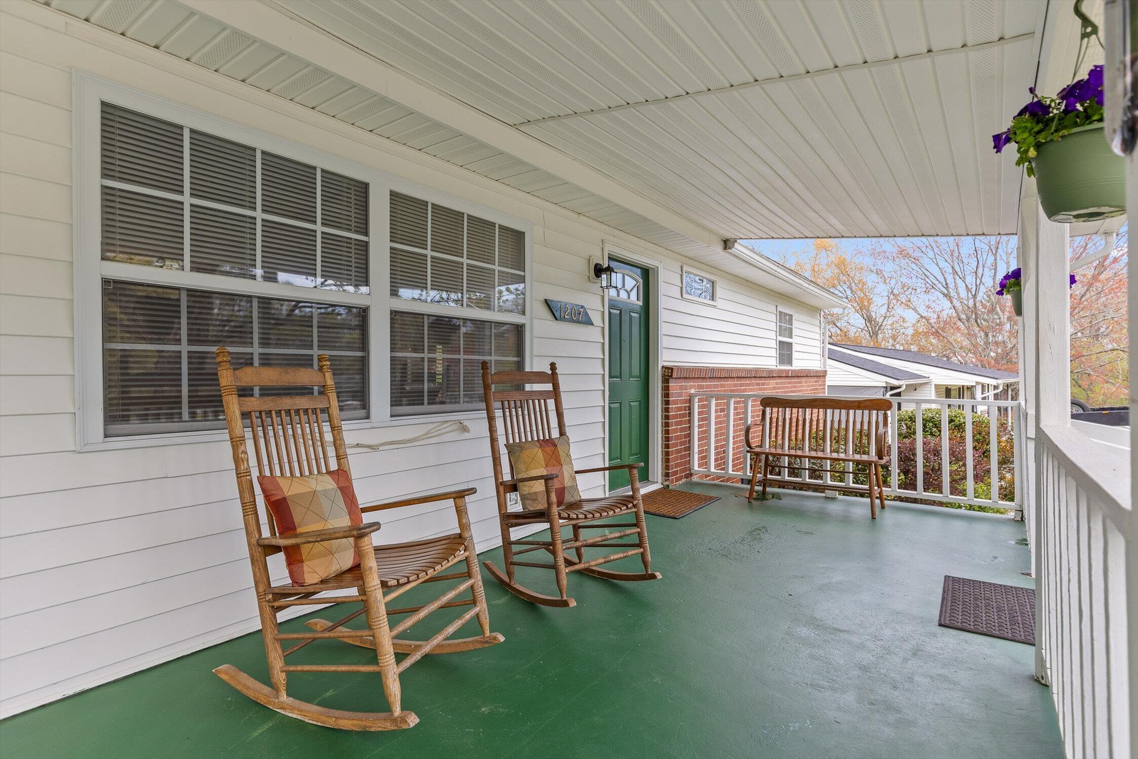 1207 Northern Hills Road