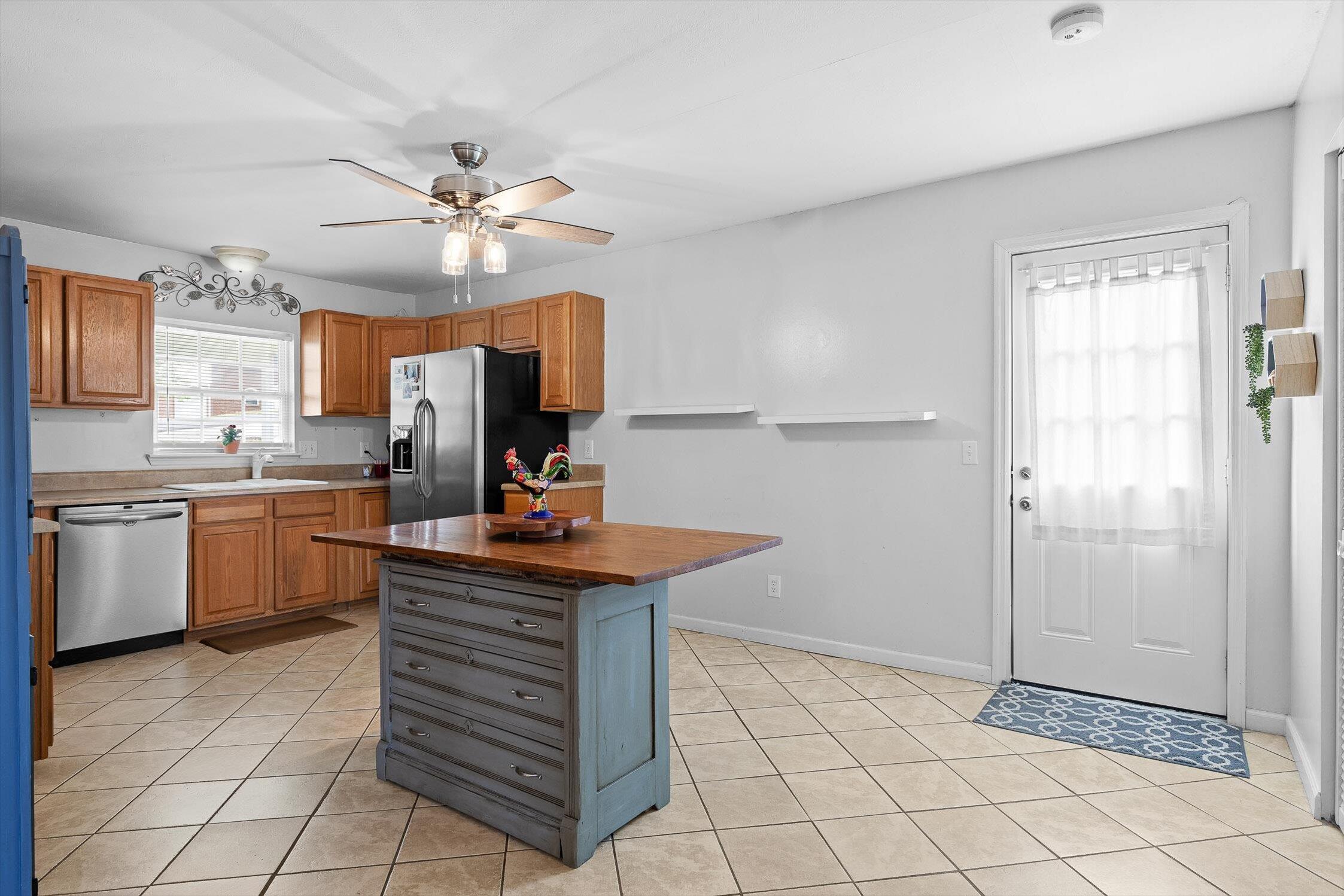 1207 Northern Hills Road