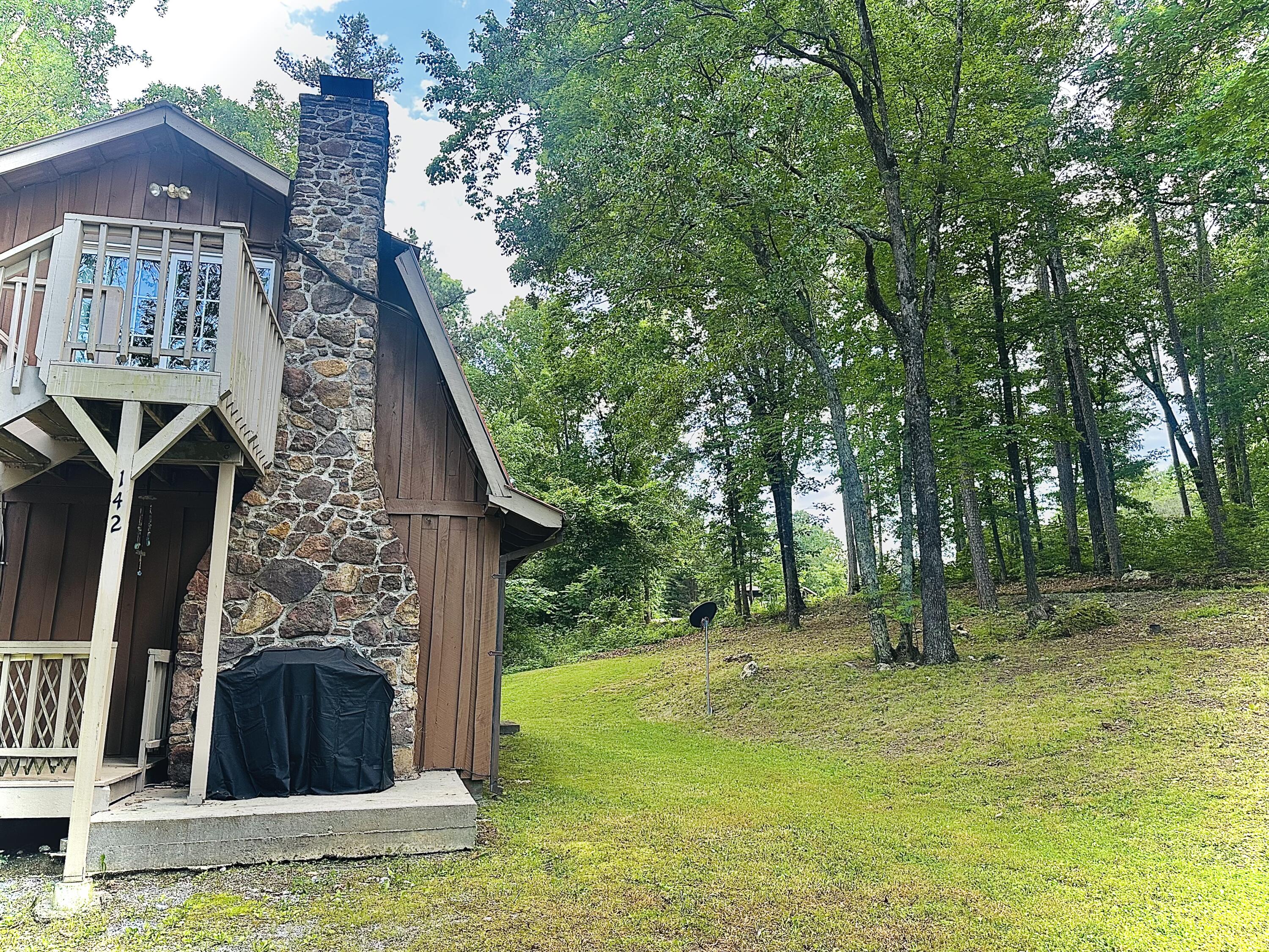 142 Huckleberry Trail, LaFayette