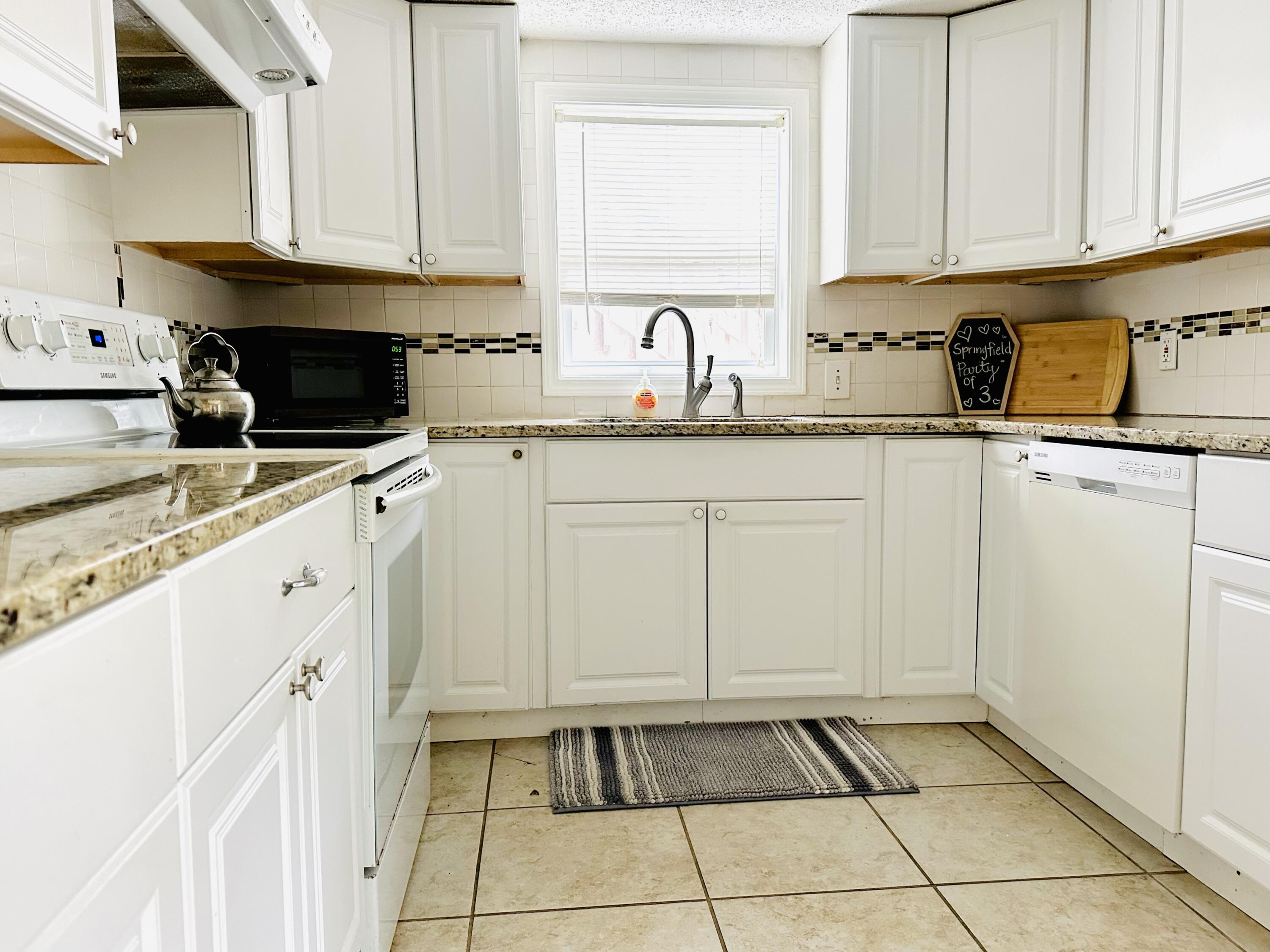 142 Huckleberry Trail, LaFayette