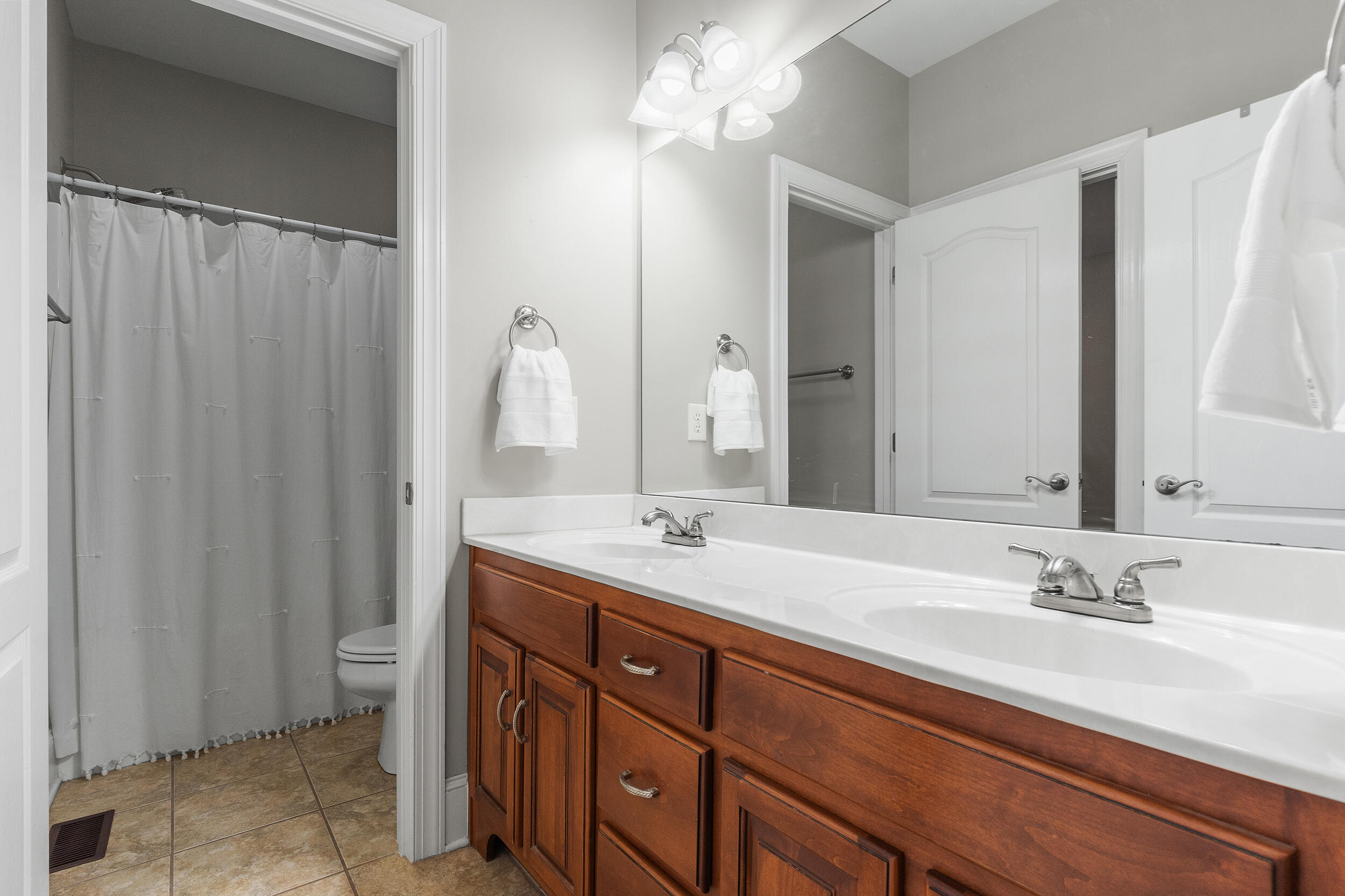 11182 Captains Cove Drive