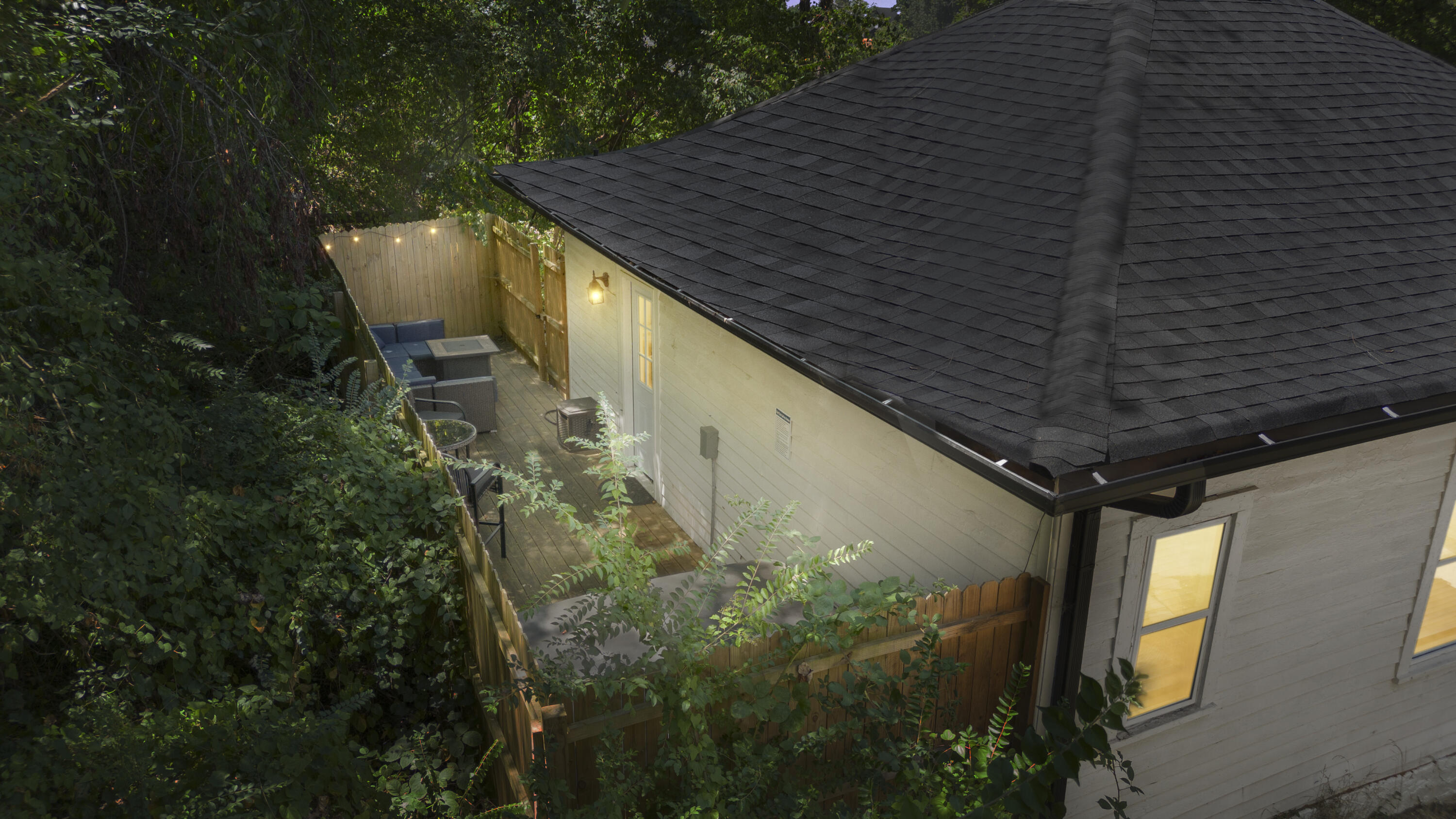 418 Thompson Street