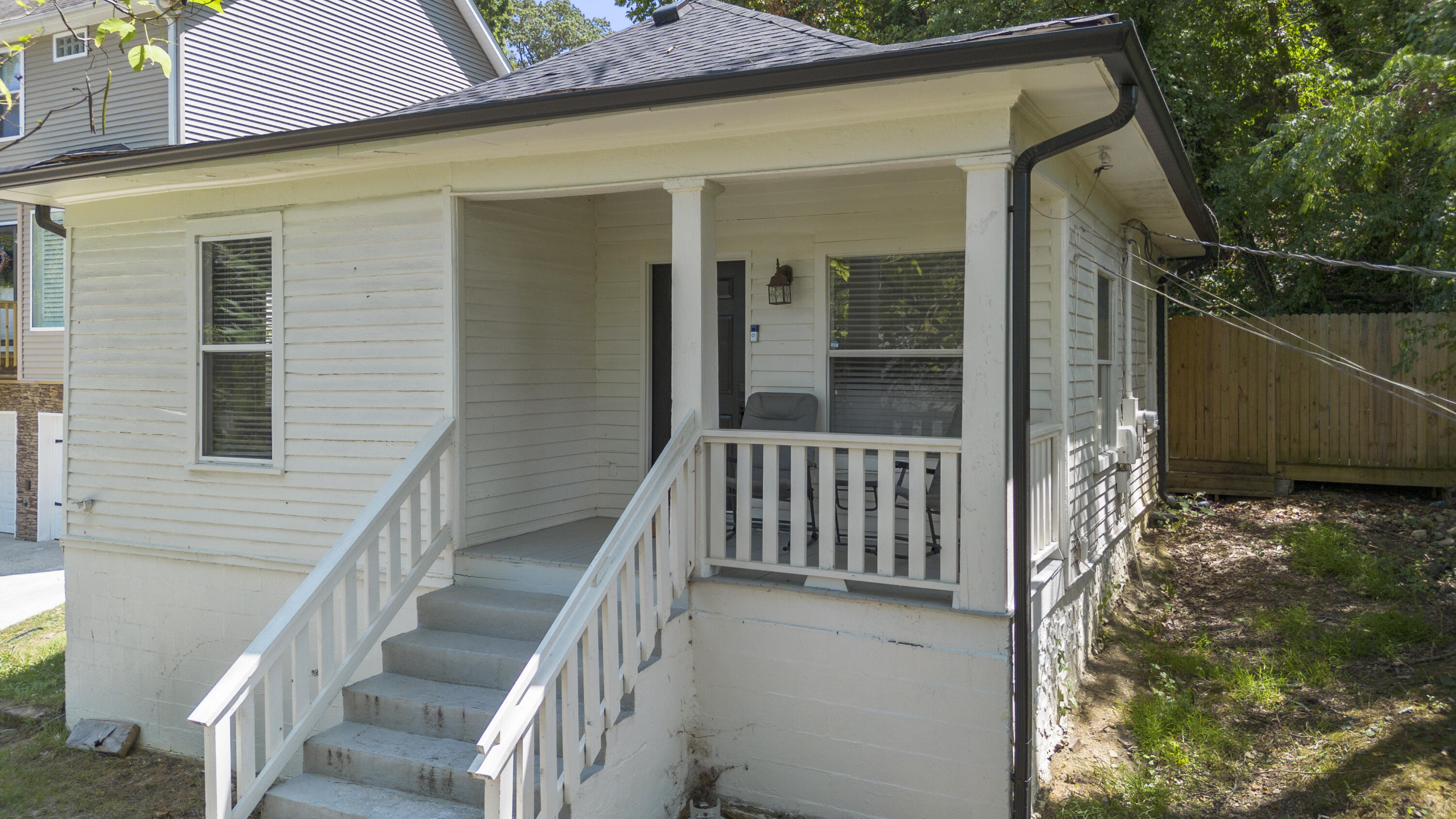 418 Thompson Street