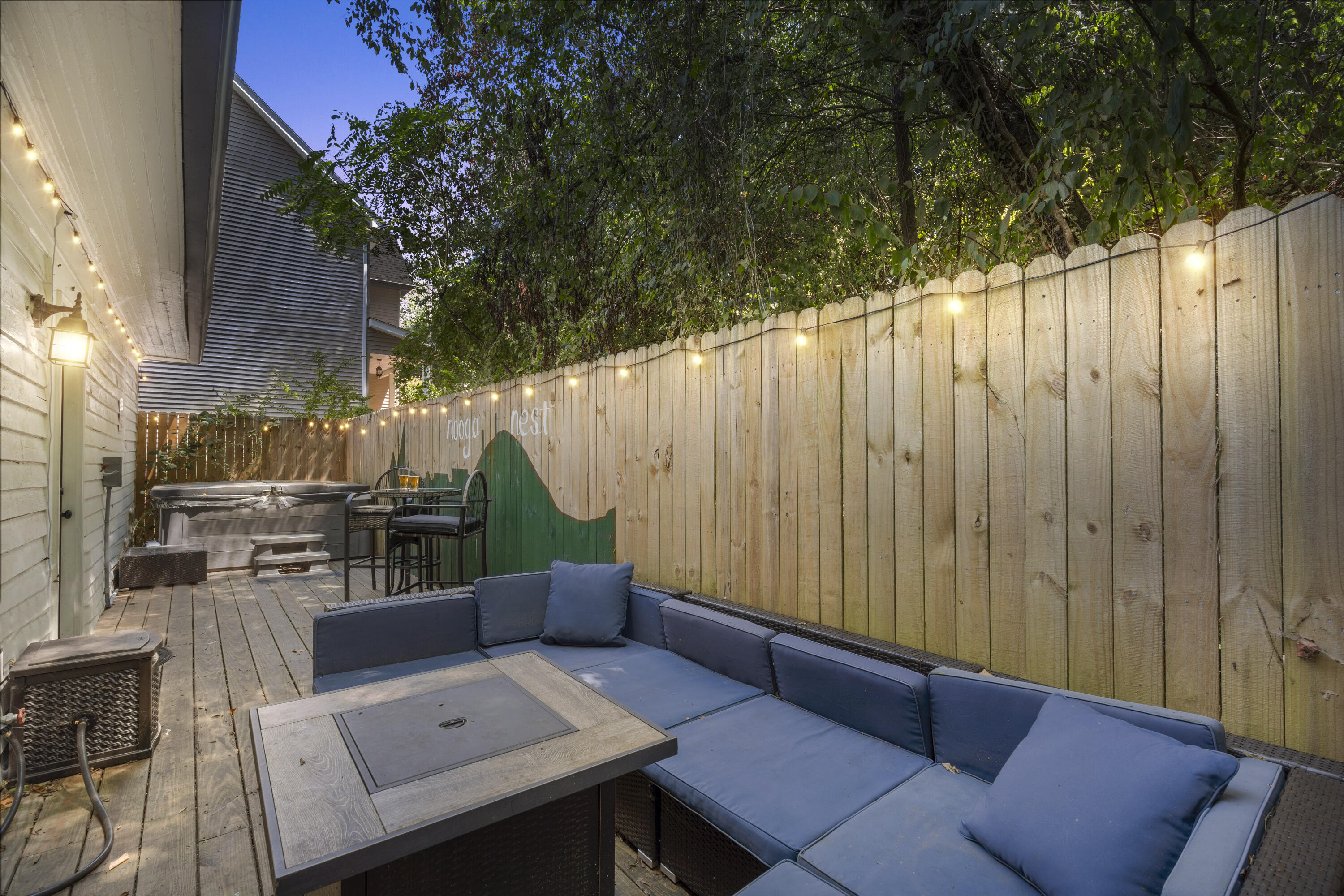 418 Thompson Street
