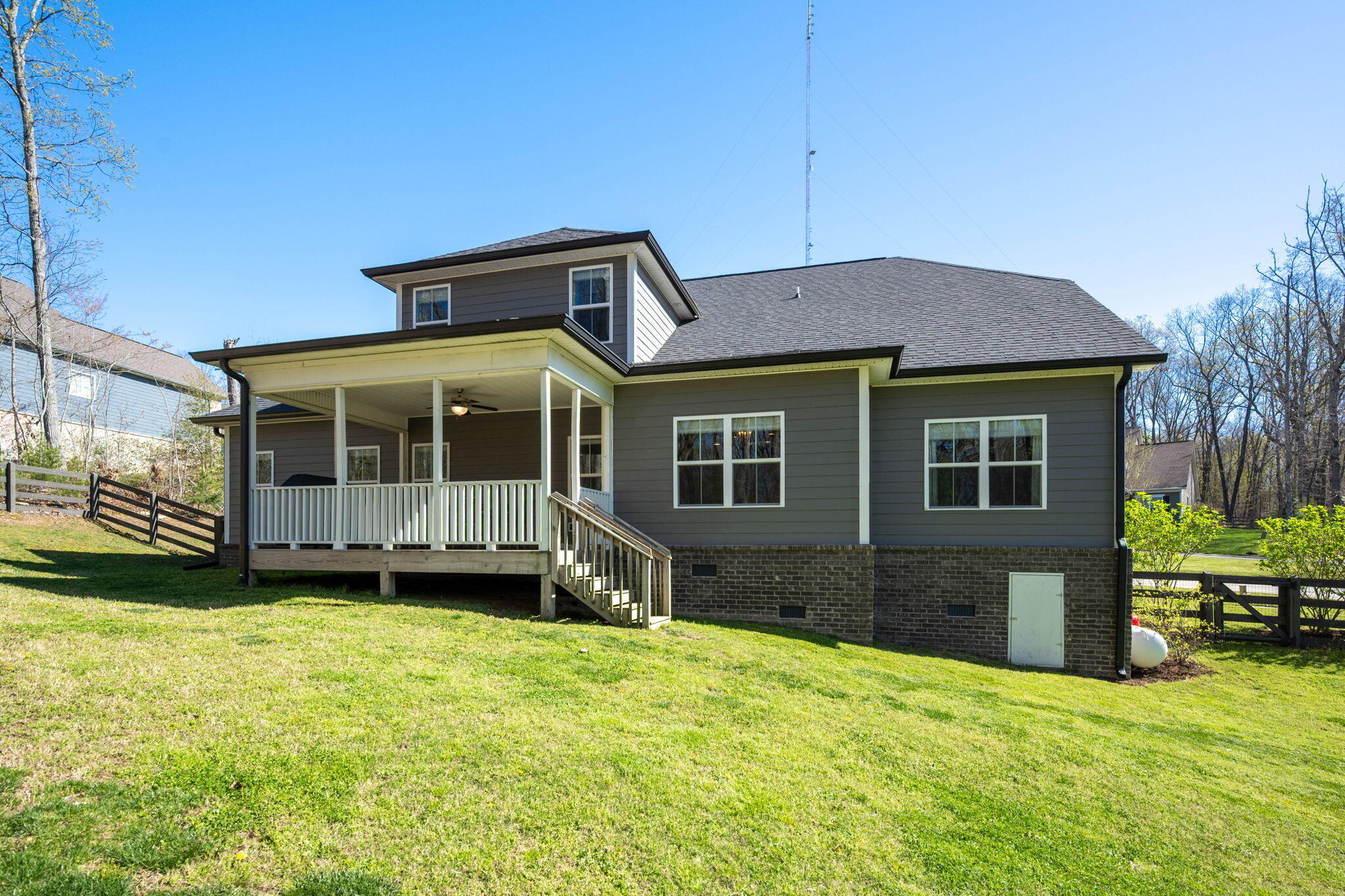 1351 Tuckahoe