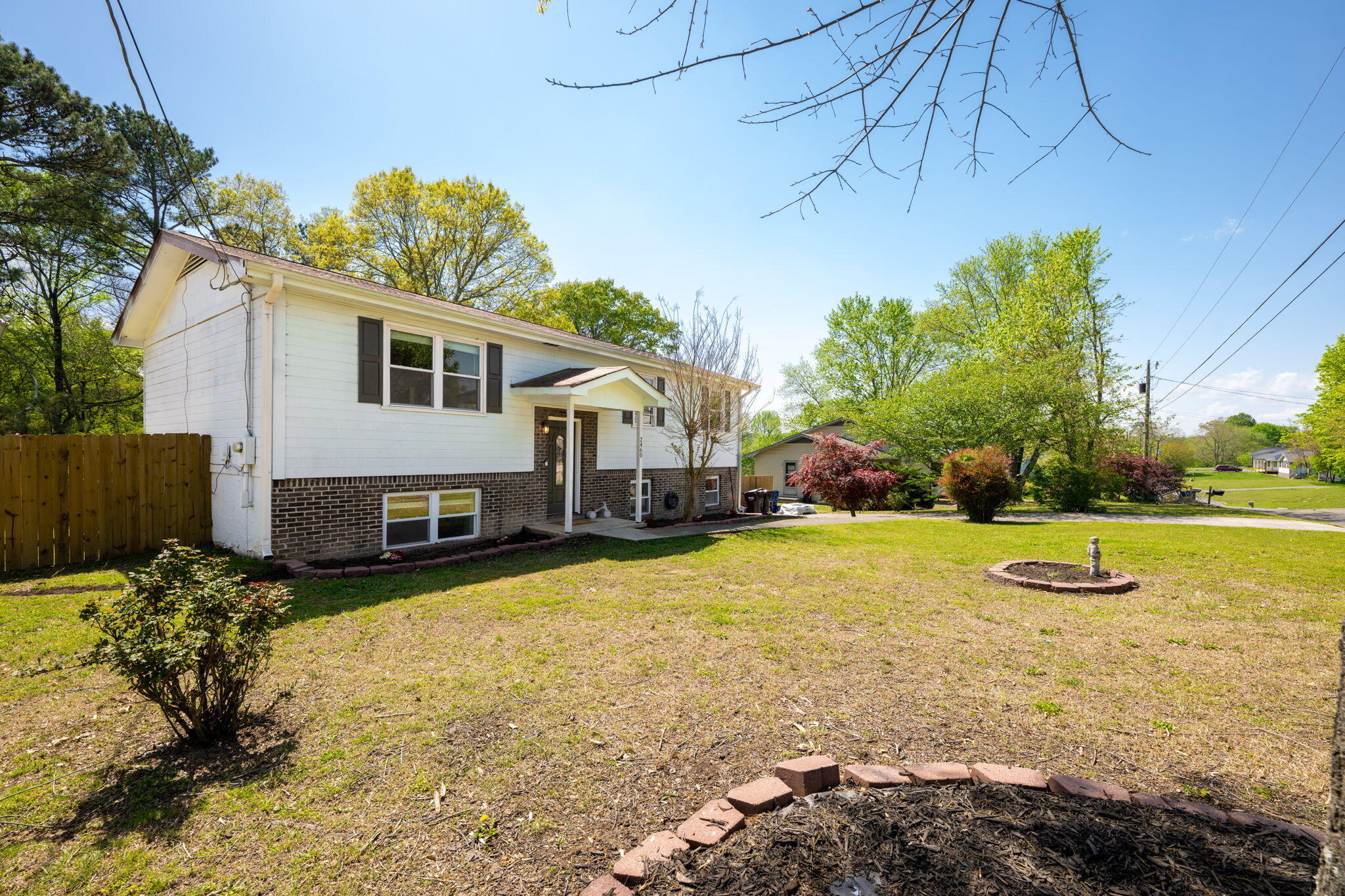 2460 SE Ella Drive